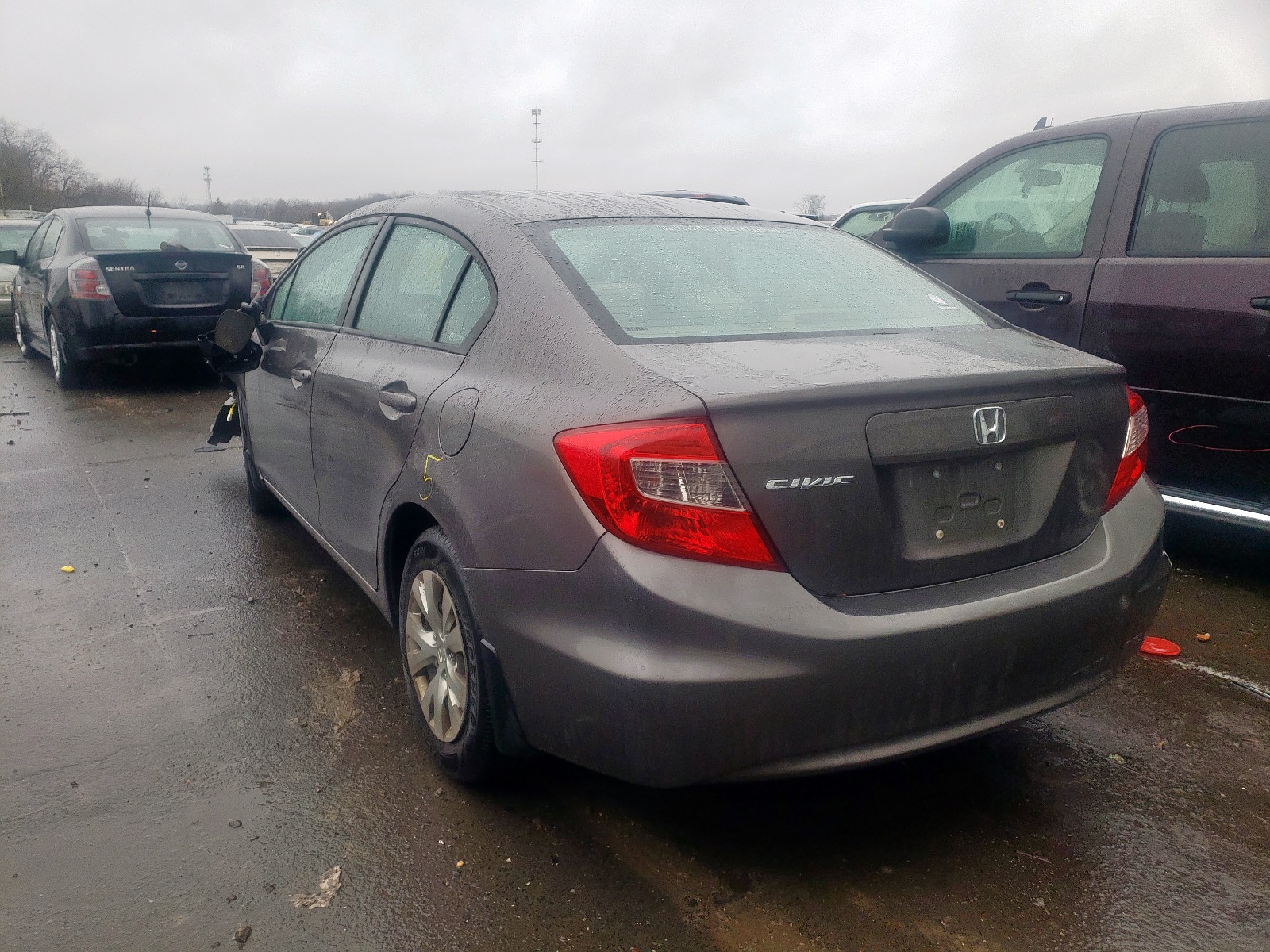 Photo 3 from auction – 2012 HONDA CIVIC LX with VIN 19XFB2F51CE383428