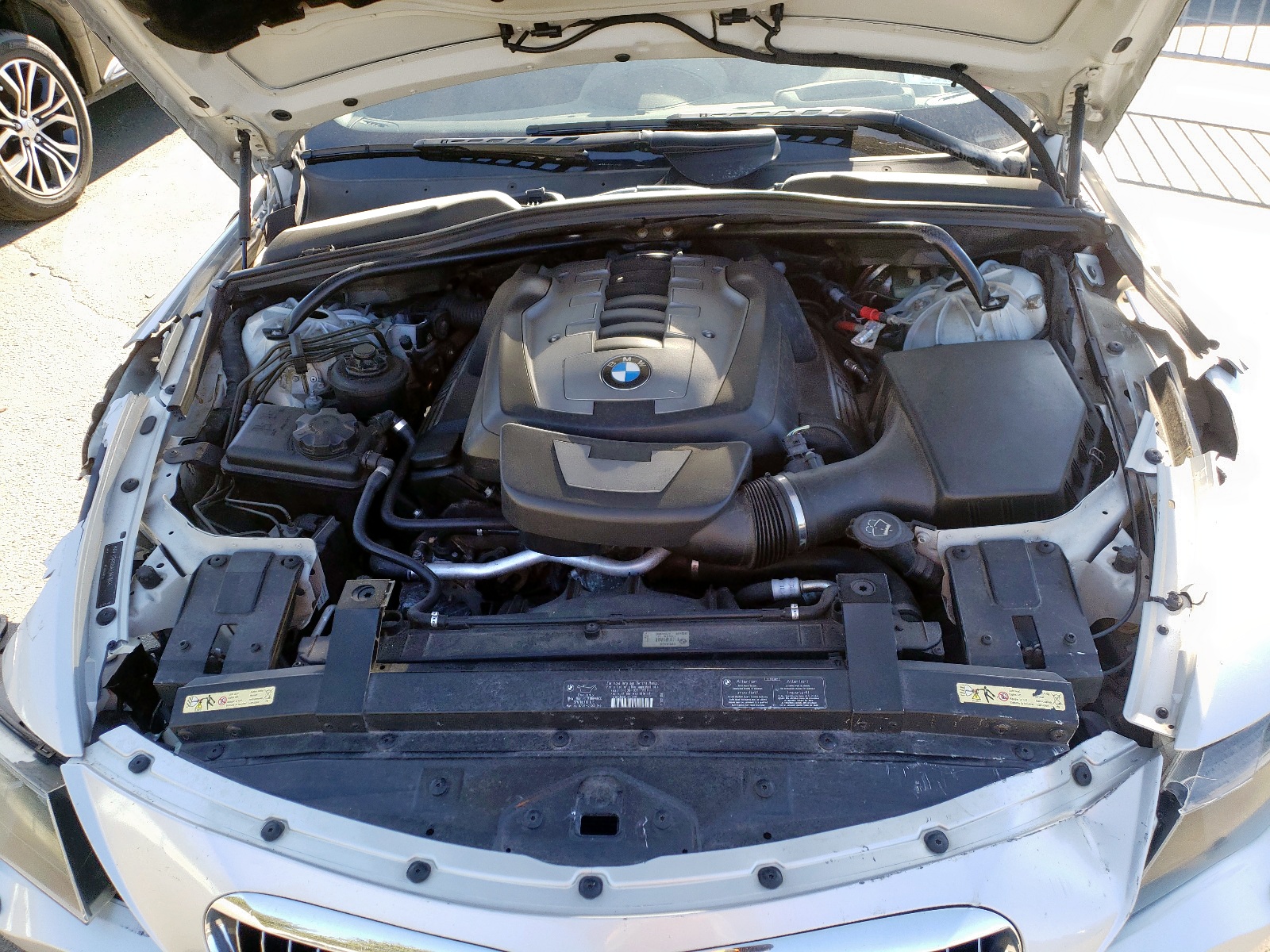 Photo 7 from auction – 2006 BMW 650 I with VIN WBAEH13456CR50880