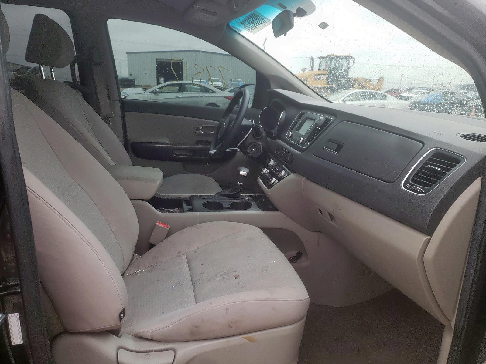 Photo 5 from auction – 2018 KIA SEDONA L with VIN KNDMA5C19J6378316