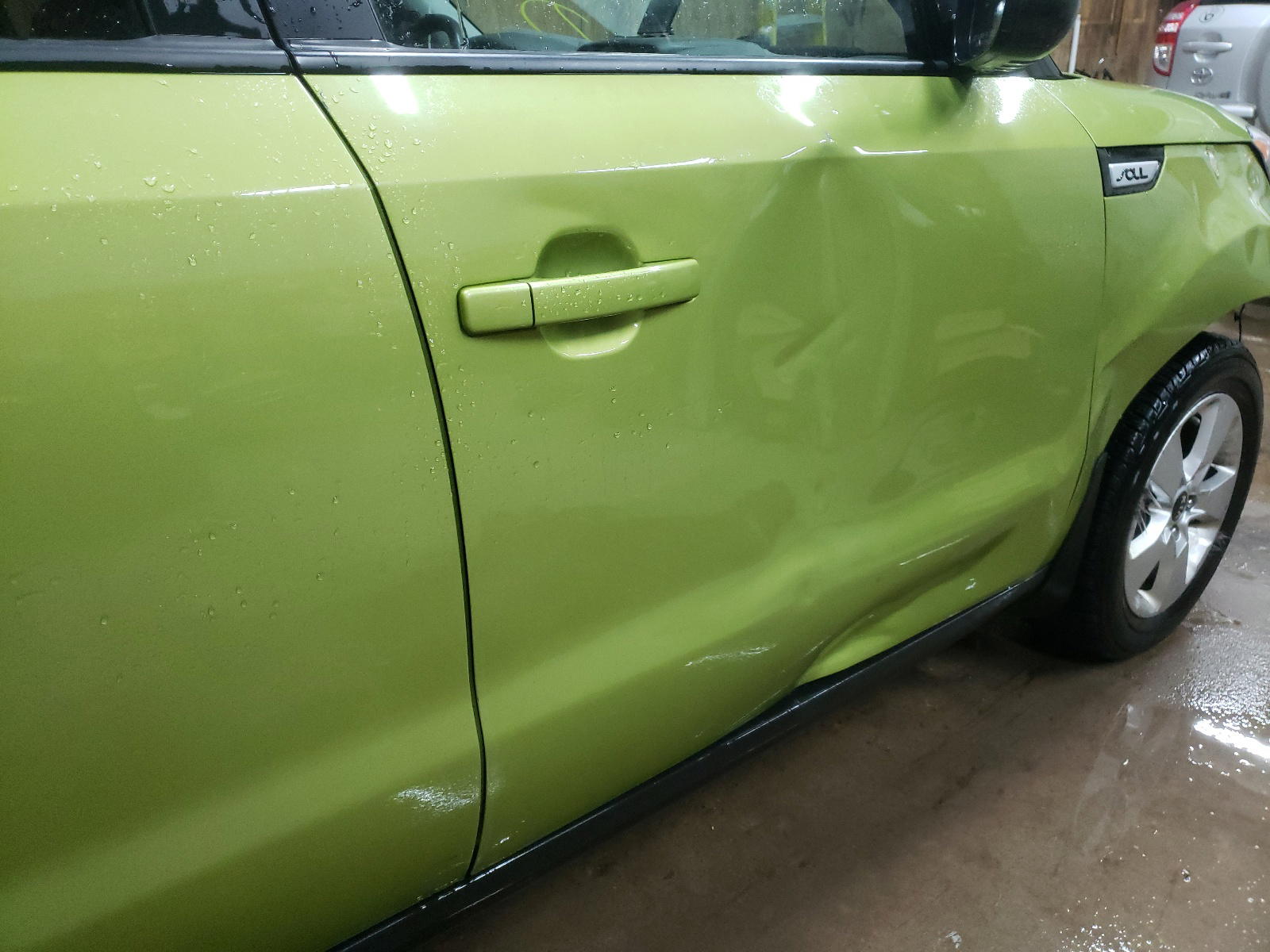 Photo 9 from auction – 2017 KIA SOUL with VIN KNDJN2A27H7879906