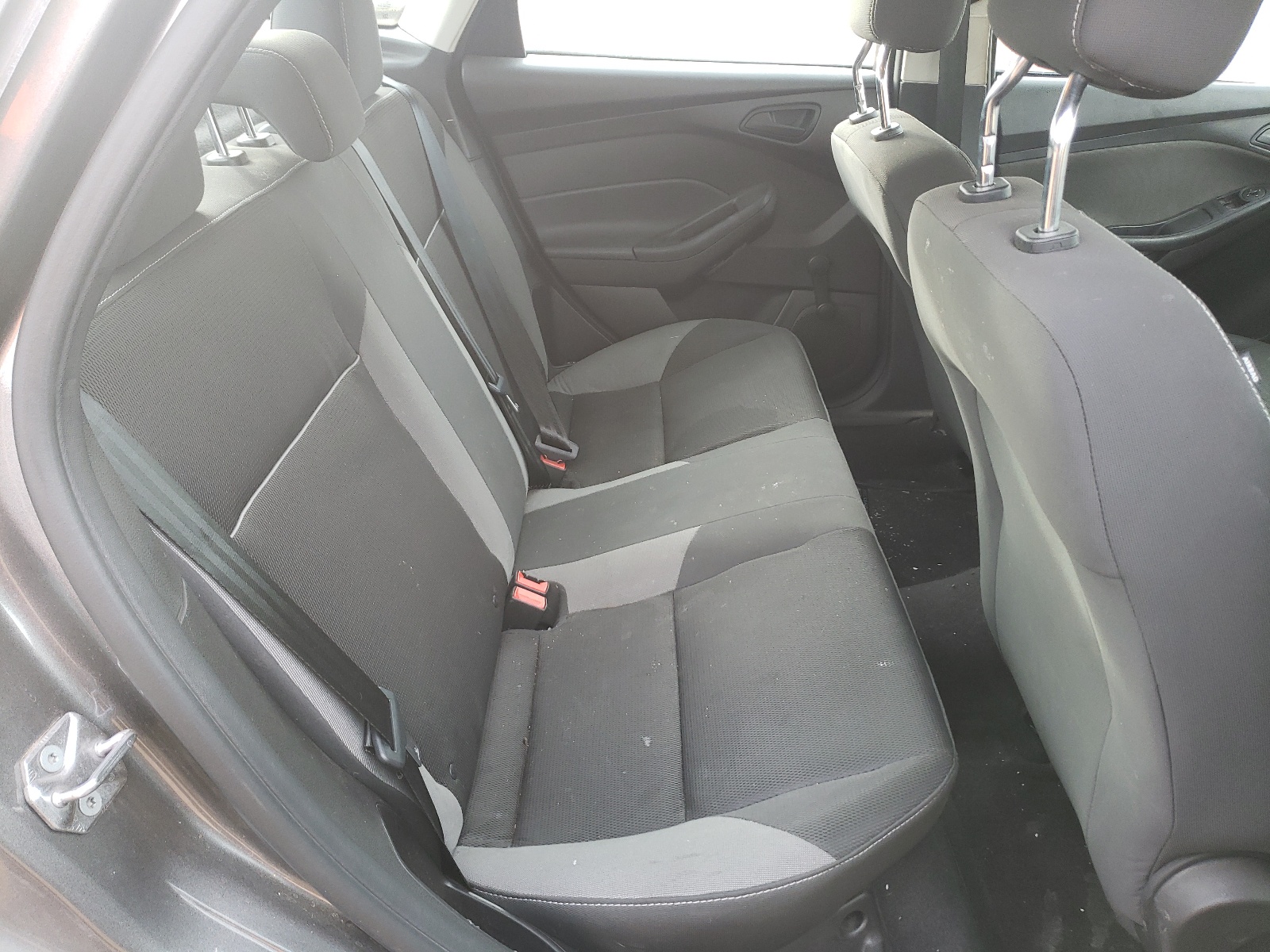 Photo 6 from auction – 2014 FORD FOCUS TITA with VIN 1FADP3E21EL452706