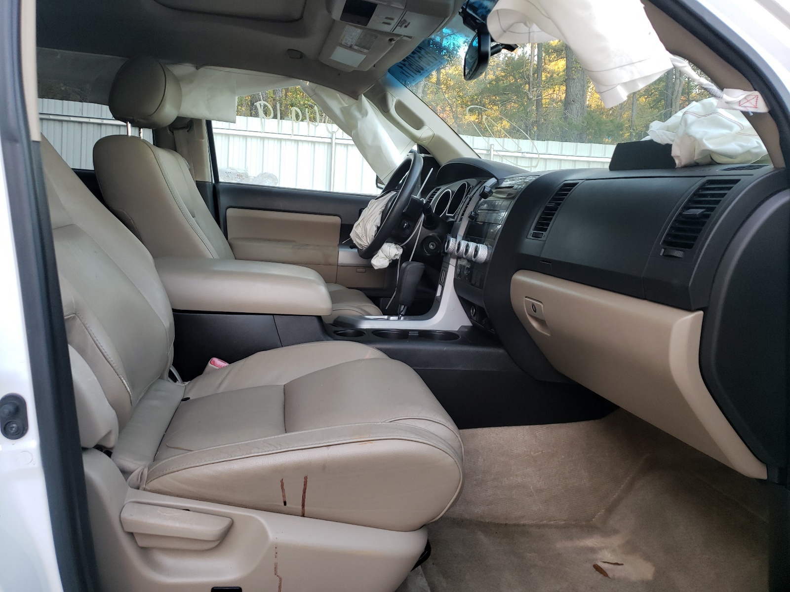 Photo 5 from auction – 2008 TOYOTA SEQUOIA SR with VIN 5TDZY64A78S000169
