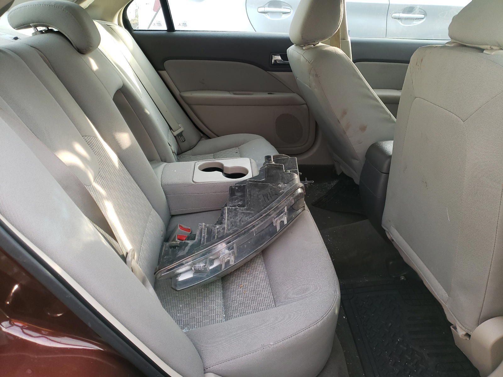 Photo 6 from auction – 2012 FORD FUSION S with VIN 3FAHP0GA3CR217467