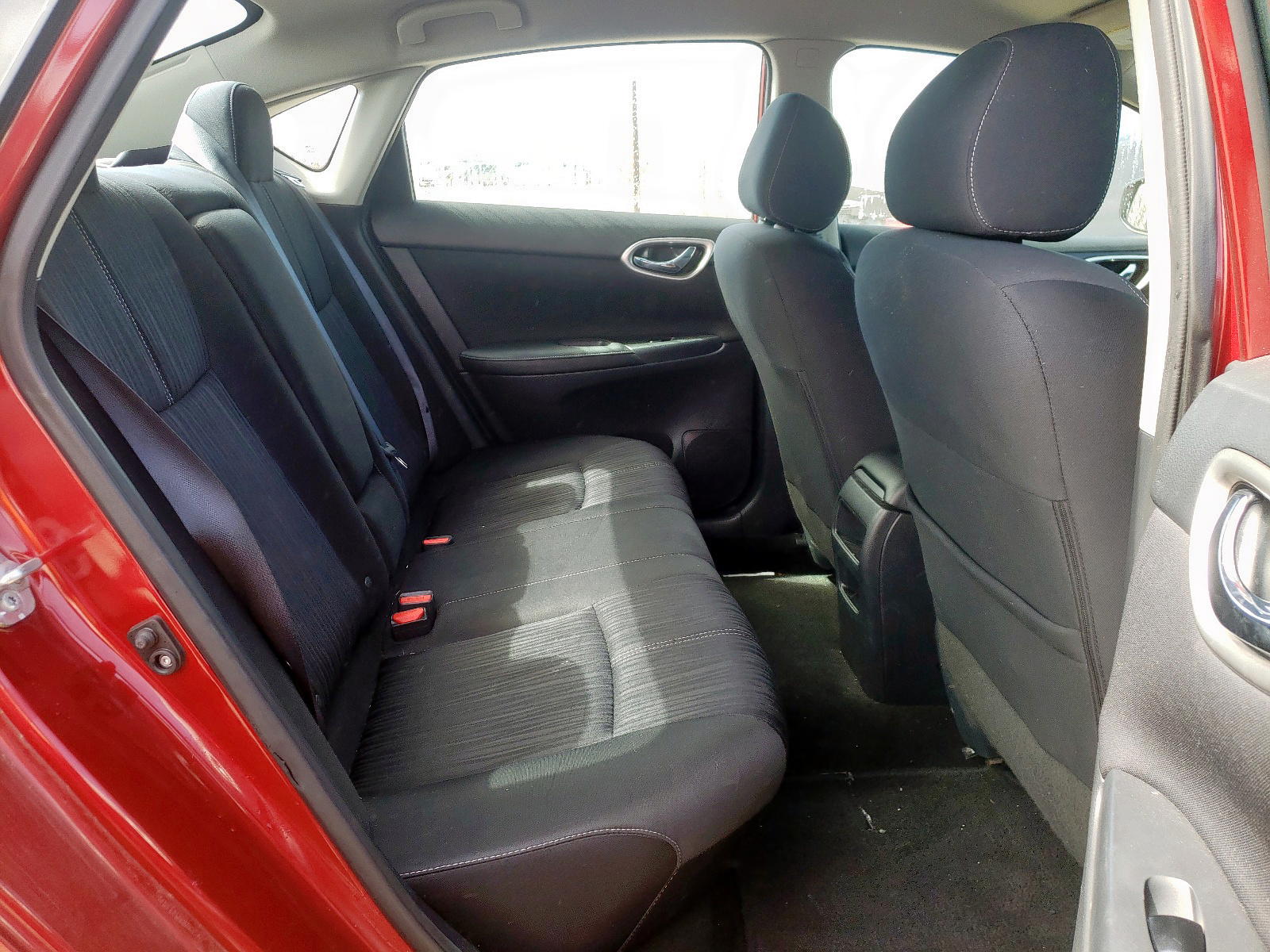 Photo 6 from auction – 2016 NISSAN SENTRA S with VIN 3N1AB7AP1GL655657