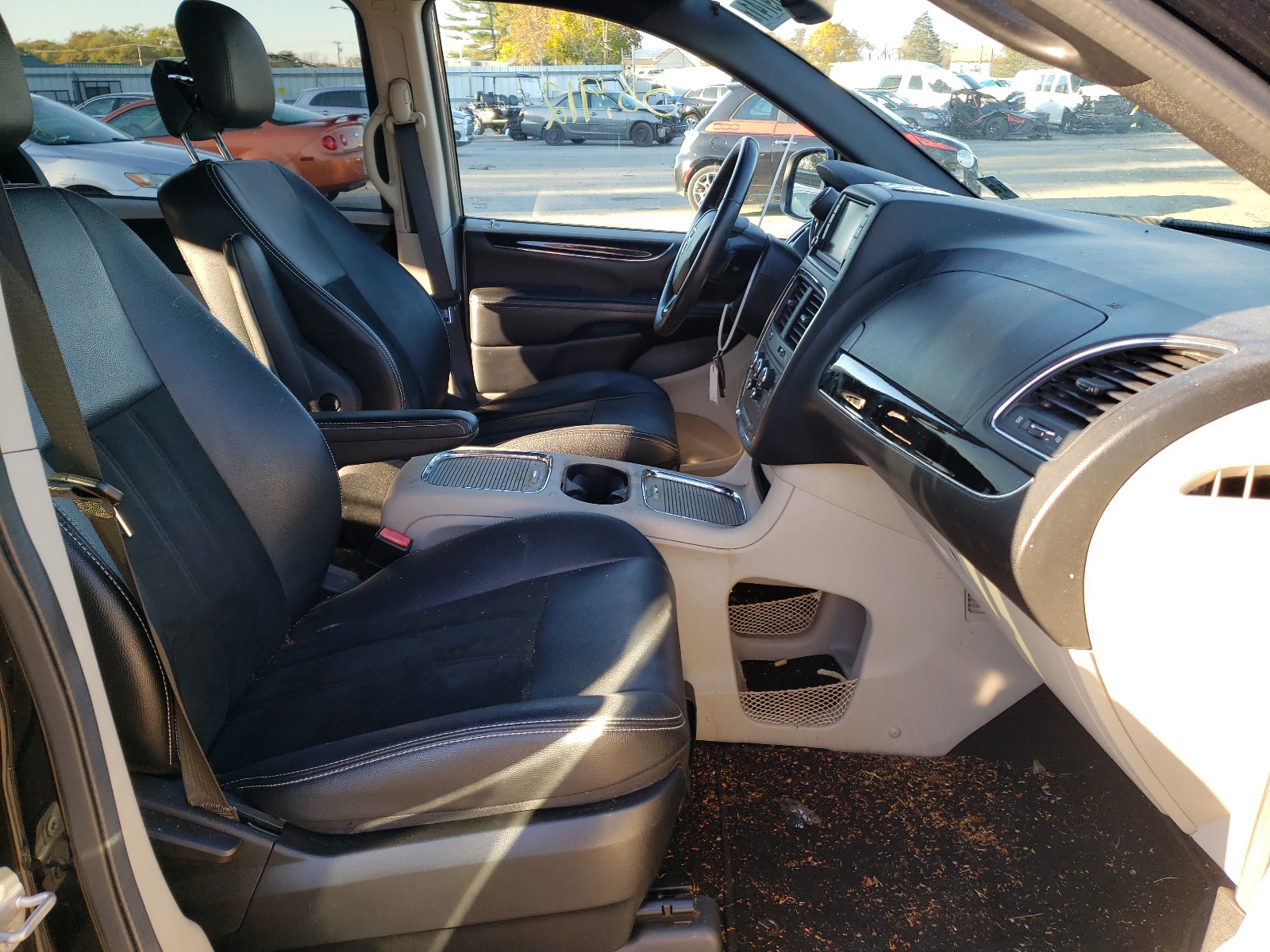 Photo 5 from auction – 2019 DODGE GRAND CARA with VIN 2C4RDGCG9KR610761