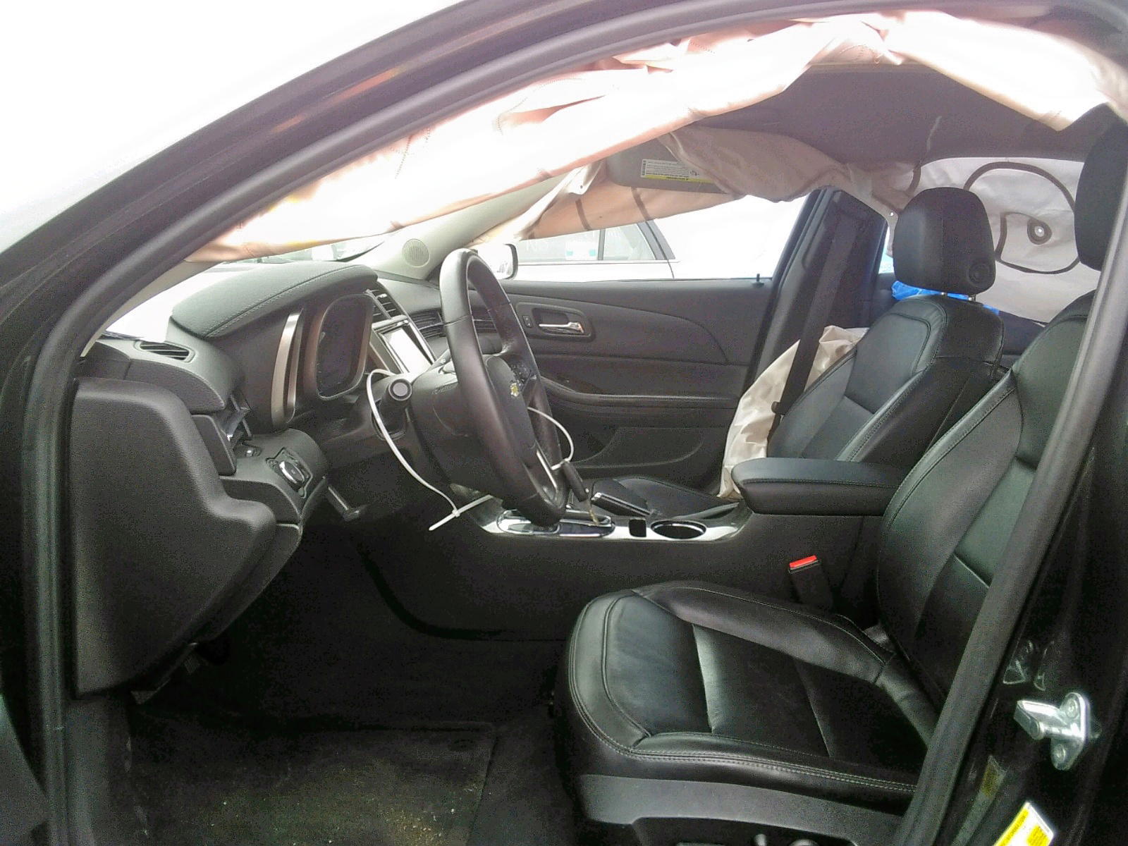 Photo 5 from auction – 2016 CHEVROLET MALIBU LIM with VIN 1G11E5SA2GU142483
