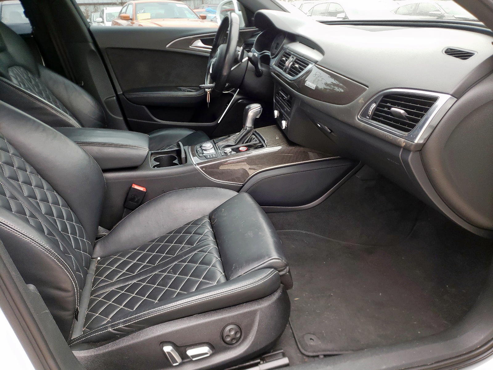 Photo 5 from auction – 2016 AUDI S6 PREMIUM with VIN WAUF2AFC2GN071772