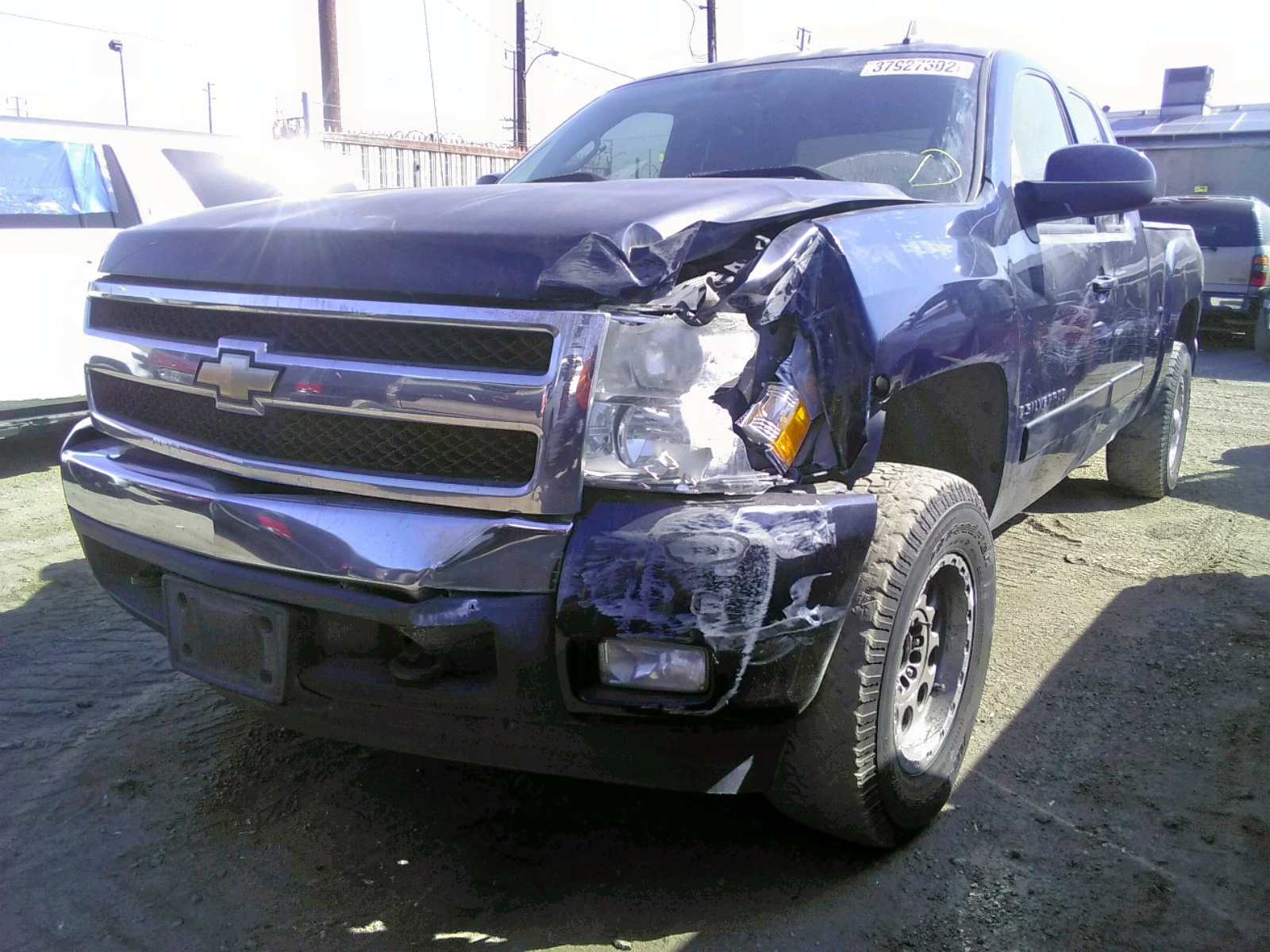 Снимка 2 от търг – 2008 CHEVROLET SILVERADO с VIN 2GCEC19J481181697