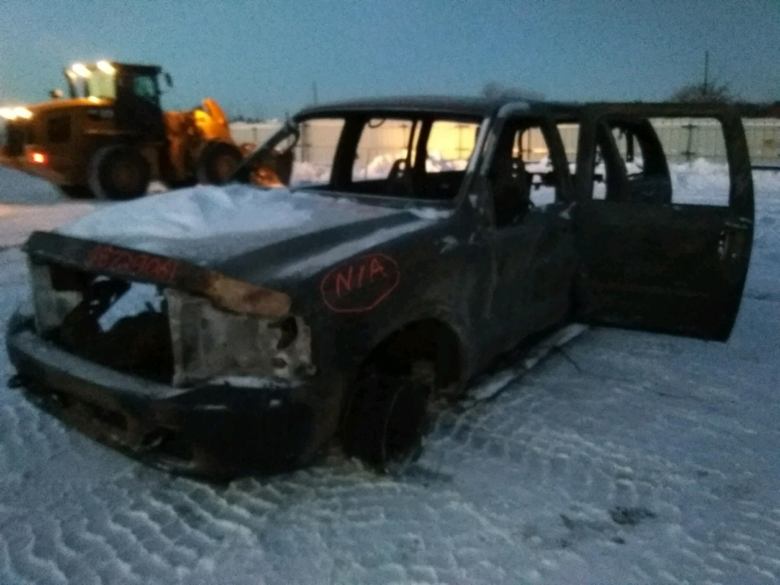 Photo 2 from auction – 2004 FORD EXCURSION with VIN 1FMNU45S14EC36236