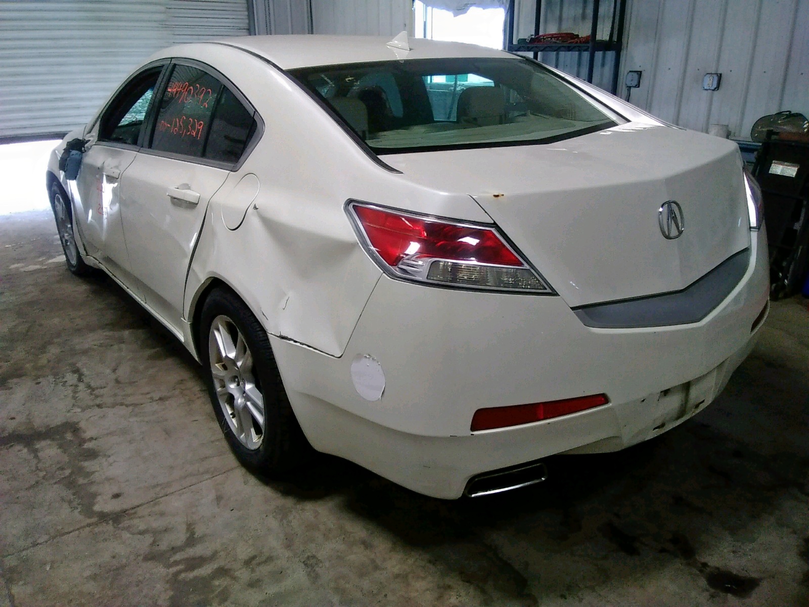 Photo 3 from auction – 2010 ACURA TL with VIN 19UUA8F24AA010260