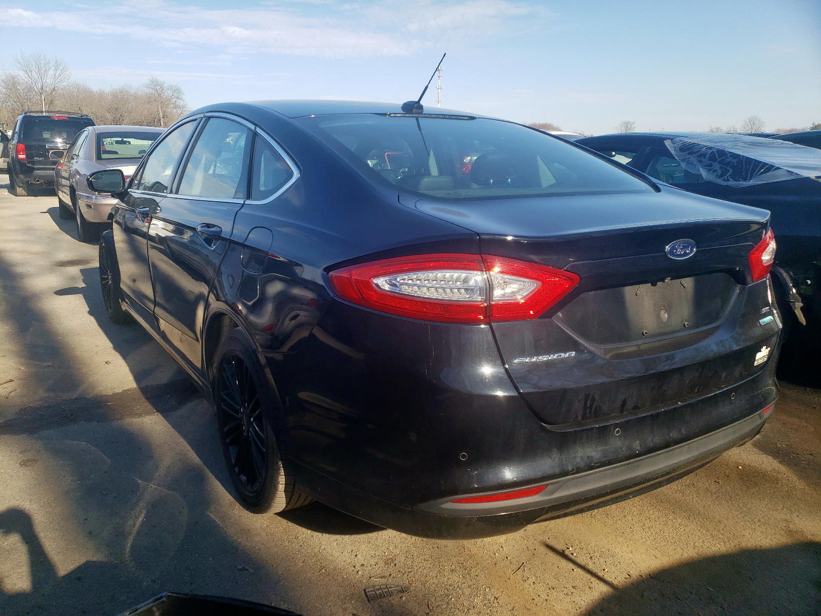 Photo 3 from auction – 2016 FORD FUSION SE with VIN 3FA6P0HD6GR253482