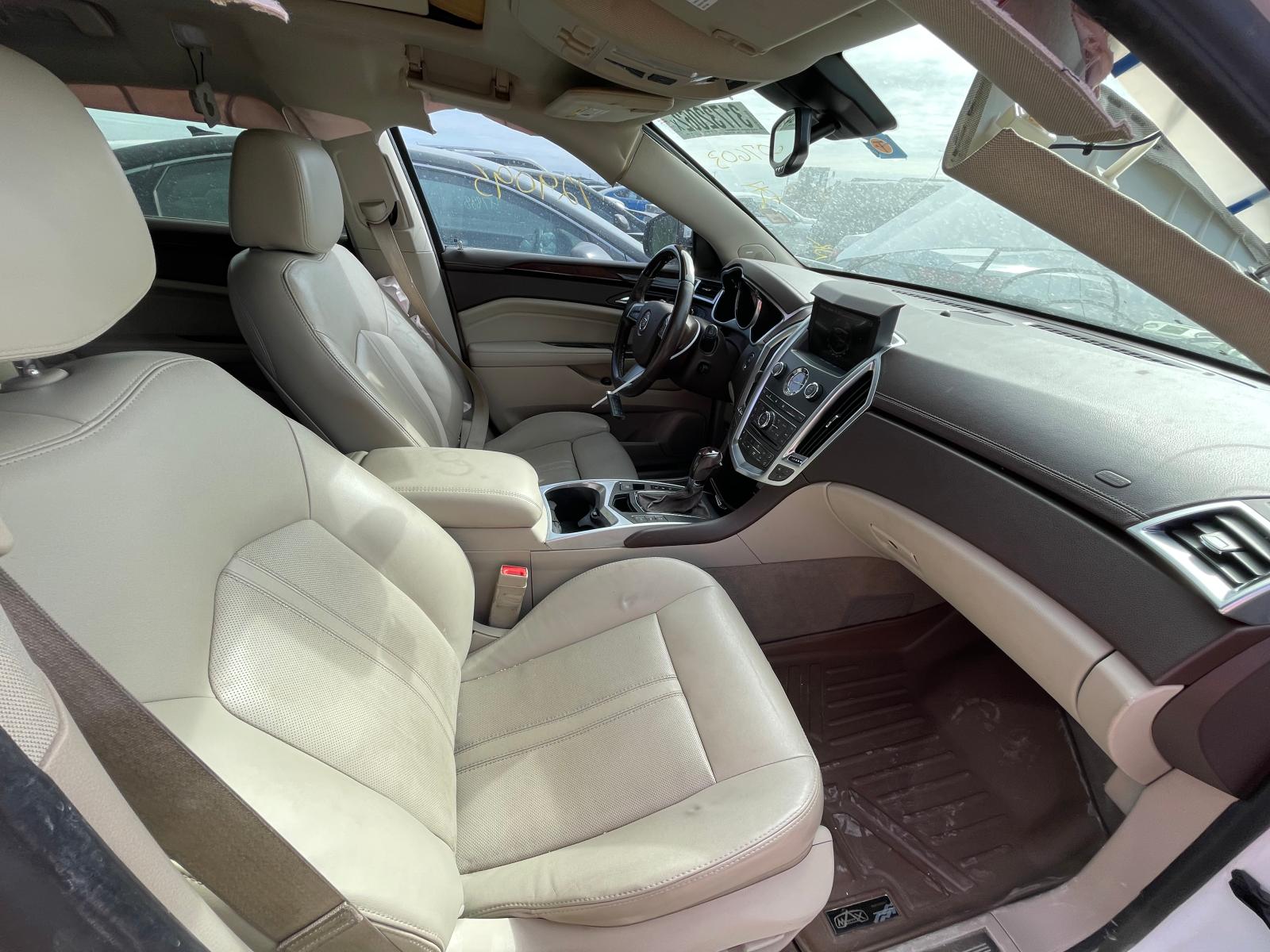 Photo 5 from auction – 2012 CADILLAC SRX LUXURY with VIN 3GYFNAE31CS607603