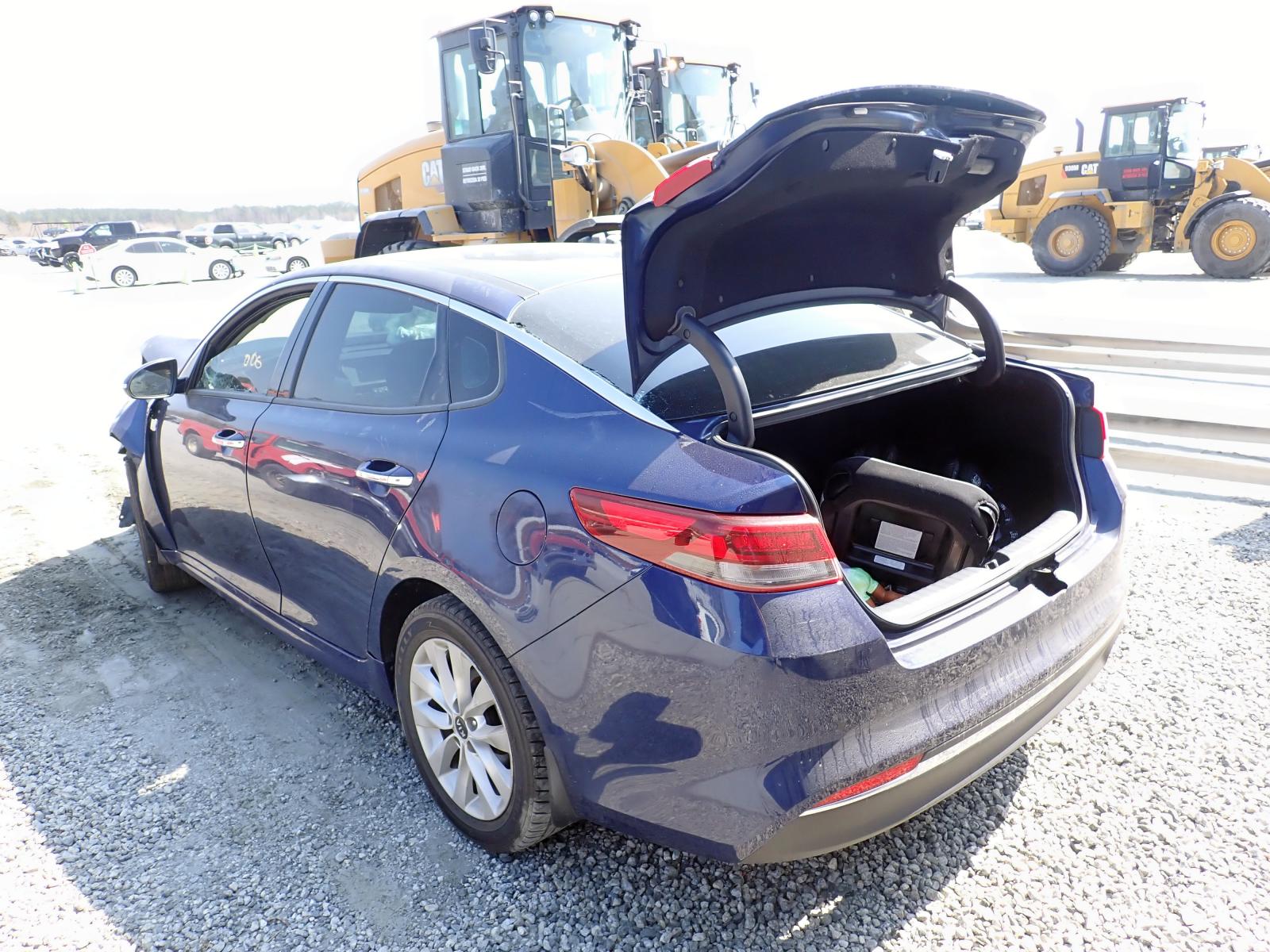 Photo 3 from auction – 2018 KIA OPTIMA LX with VIN 5XXGT4L36JG242469