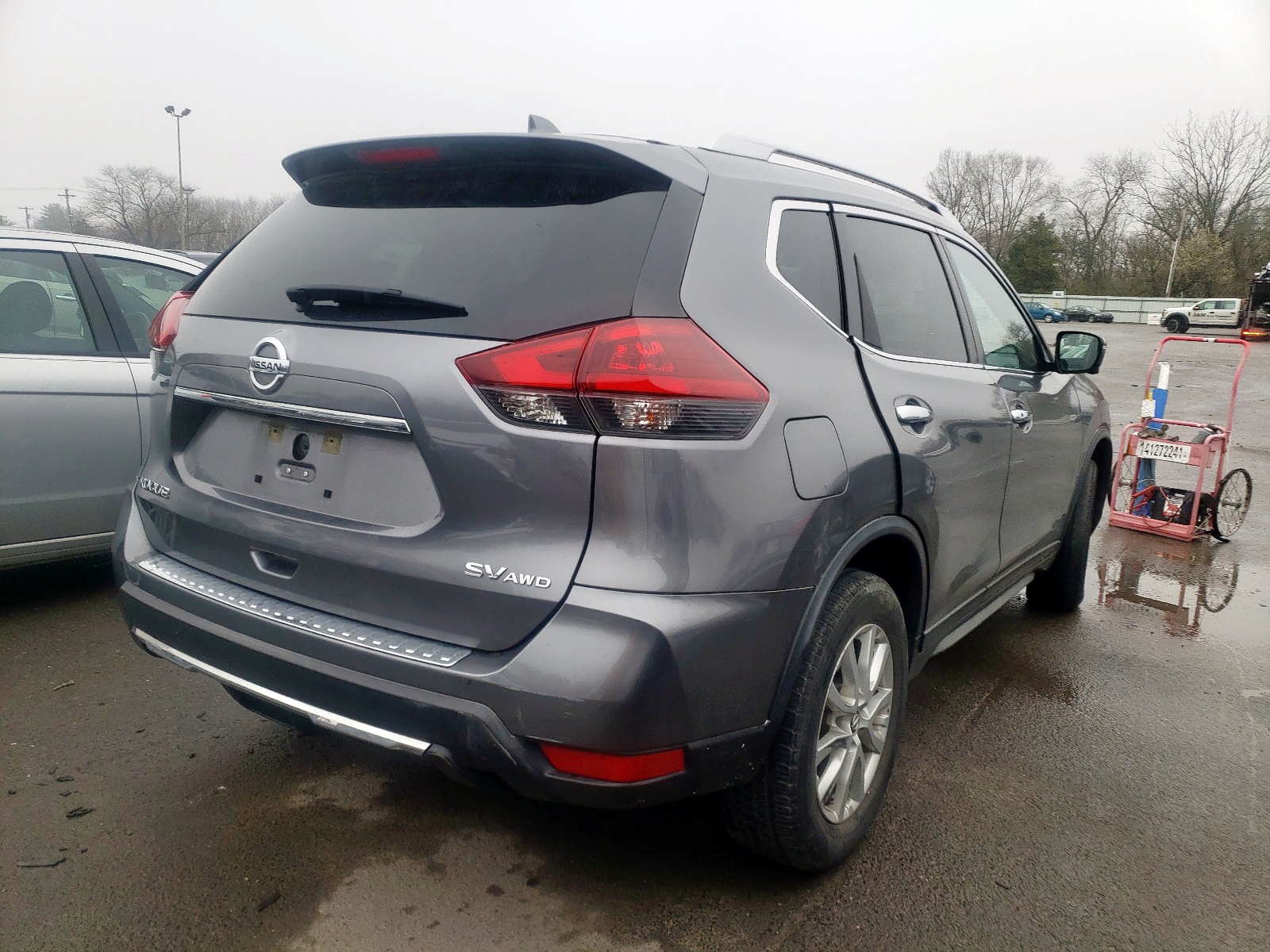 Photo 4 from auction – 2018 NISSAN ROGUE S with VIN KNMAT2MV1JP526238