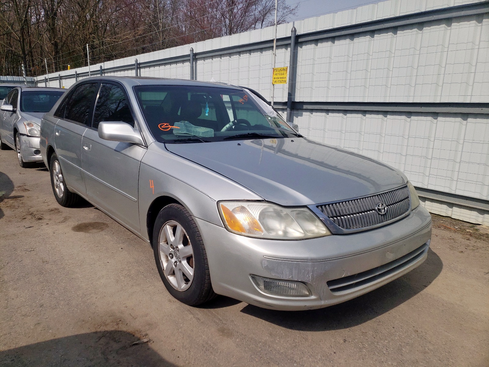 Photo 1 from auction – 2002 TOYOTA AVALON XL with VIN 4T1BF28B22U200815