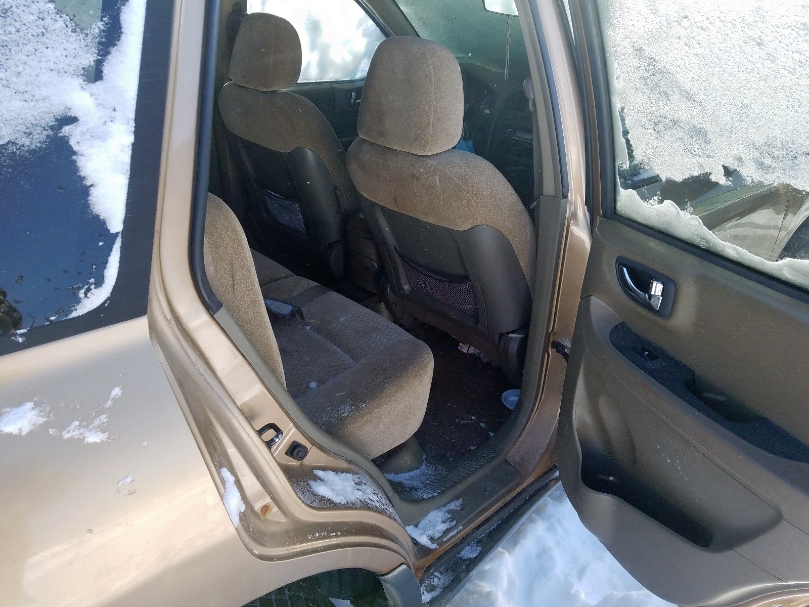 Photo 6 from auction – 2003 HYUNDAI SANTA FE with VIN KM8SB73D03U369072