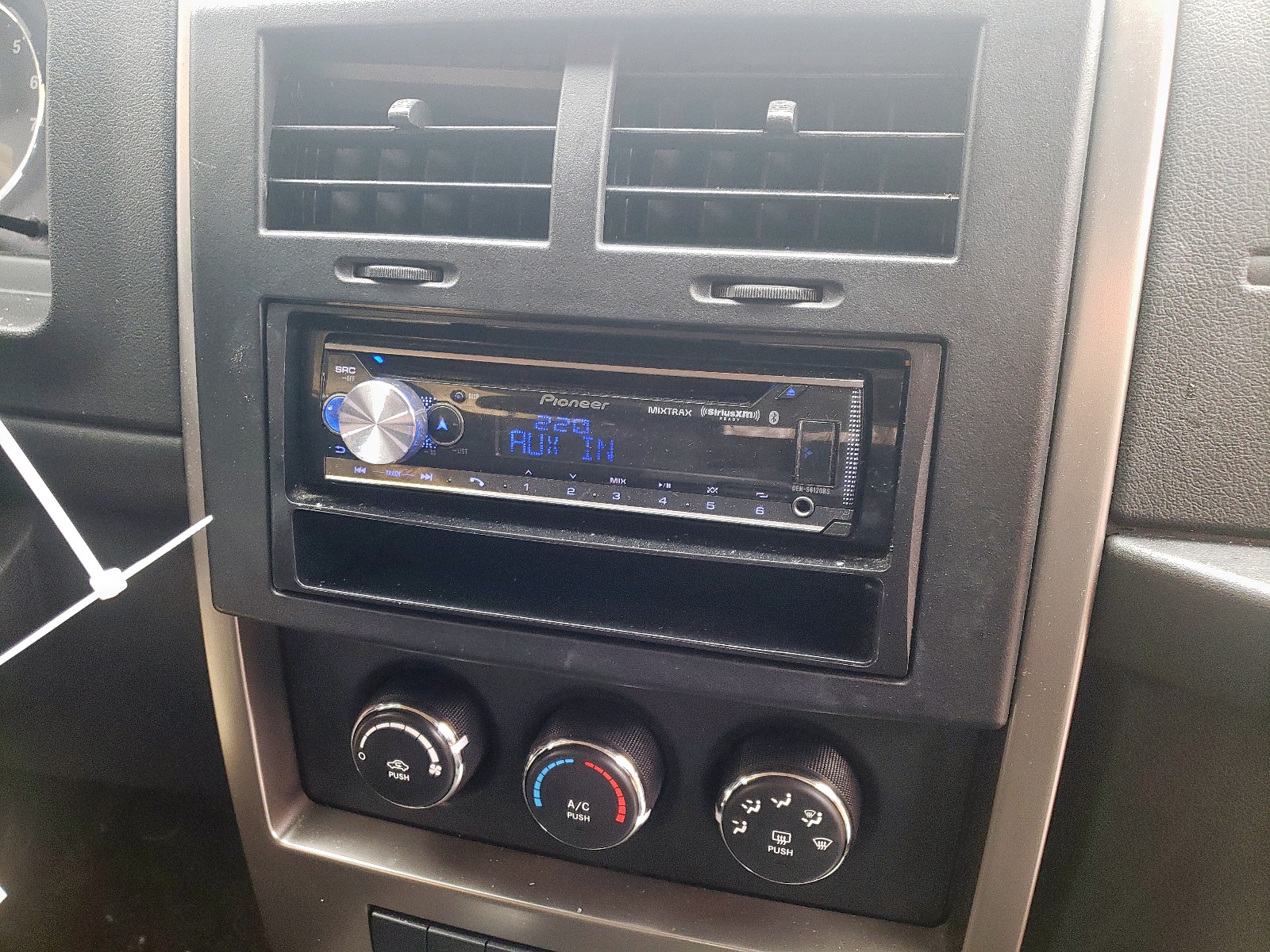 Photo 9 from auction – 2012 JEEP LIBERTY SP with VIN 1C4PJMAK2CW124551