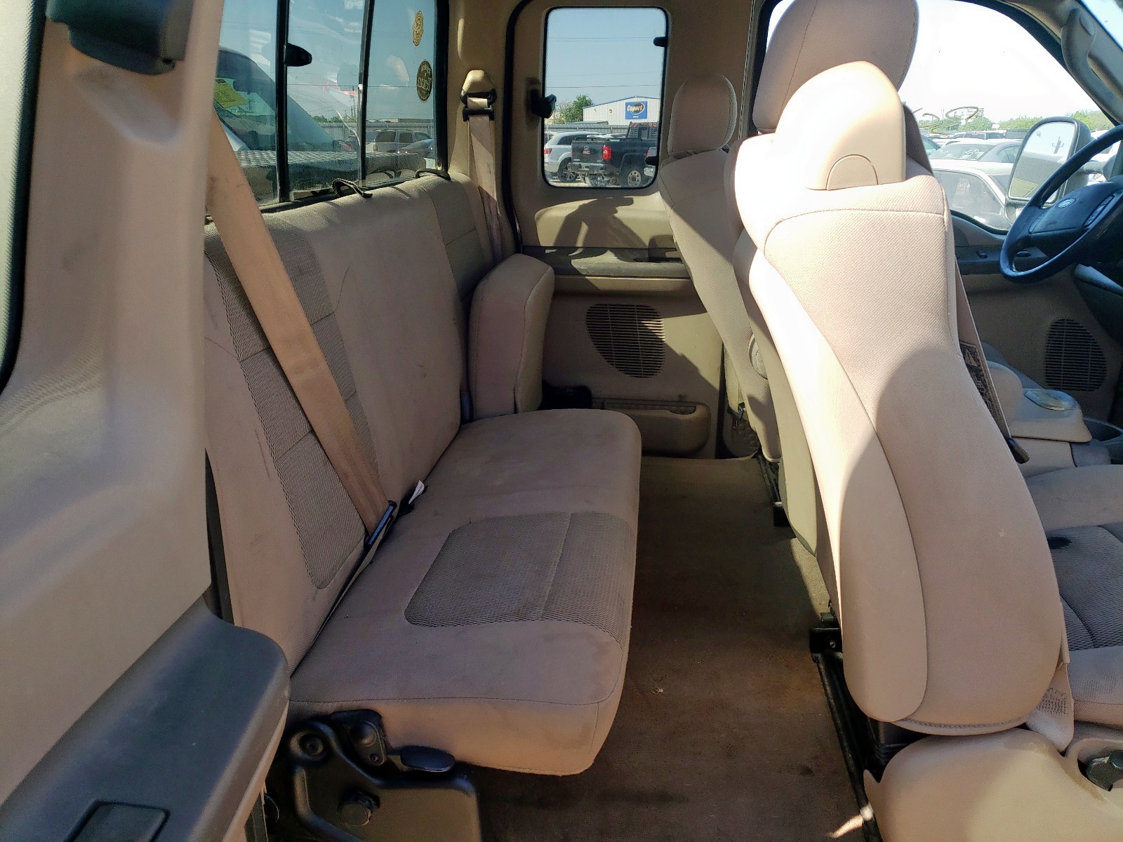 Photo 6 from auction – 2004 FORD F250 SUPER with VIN 1FTNX21P64EB77038