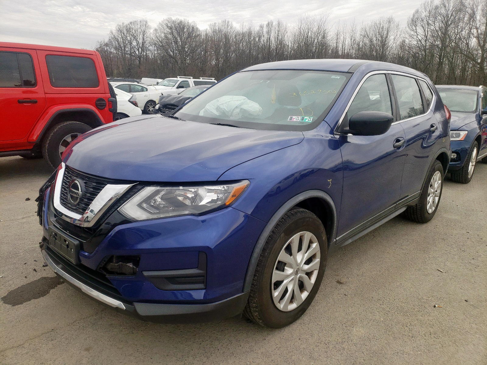 Photo 2 from auction – 2018 NISSAN ROGUE S with VIN KNMAT2MT3JP586696