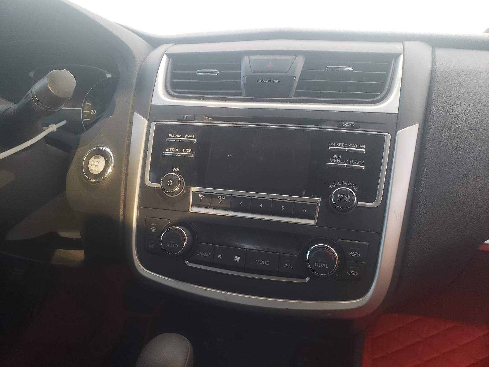 Photo 9 from auction – 2017 NISSAN ALTIMA 2.5 with VIN 1N4AL3AP4HC290266