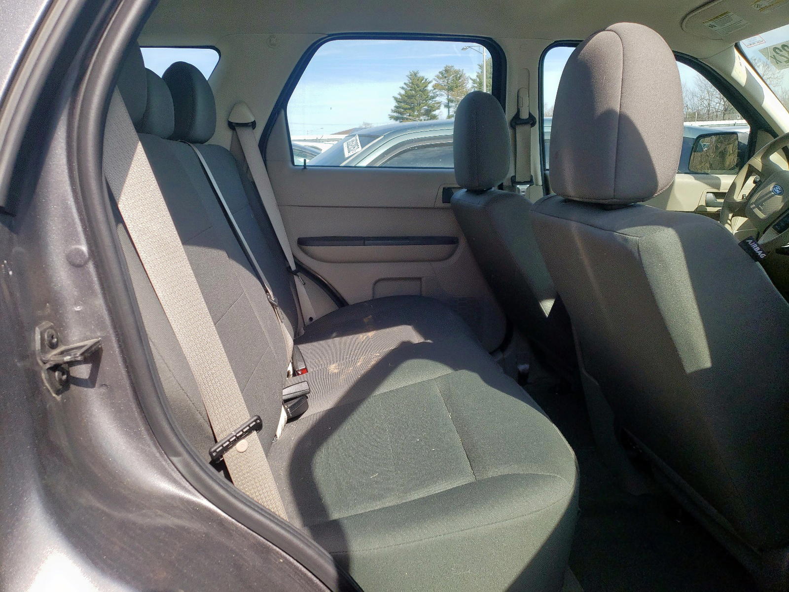 Photo 6 from auction – 2012 FORD ESCAPE XLS with VIN 1FMCU0C77CKB15774