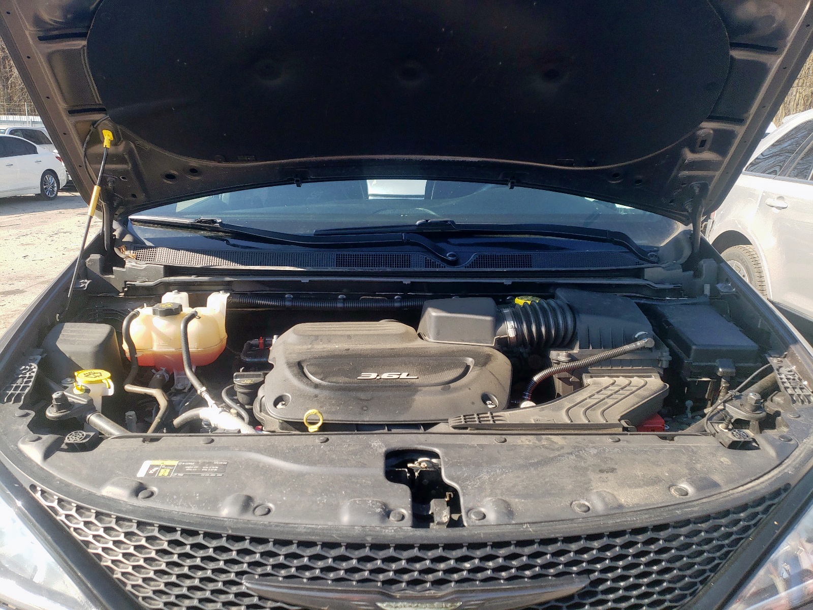 صورة رقم 7 من المزاد - 2018 CHRYSLER PACIFICA T مع VIN 2C4RC1BG1JR178022