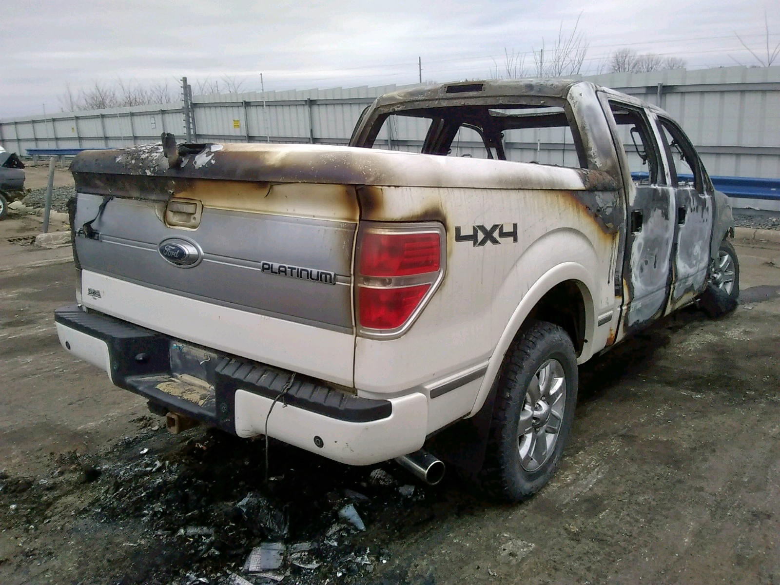 Photo 4 from auction – 2012 FORD F150 SUPER with VIN 1FTFW1ET3CFC79463