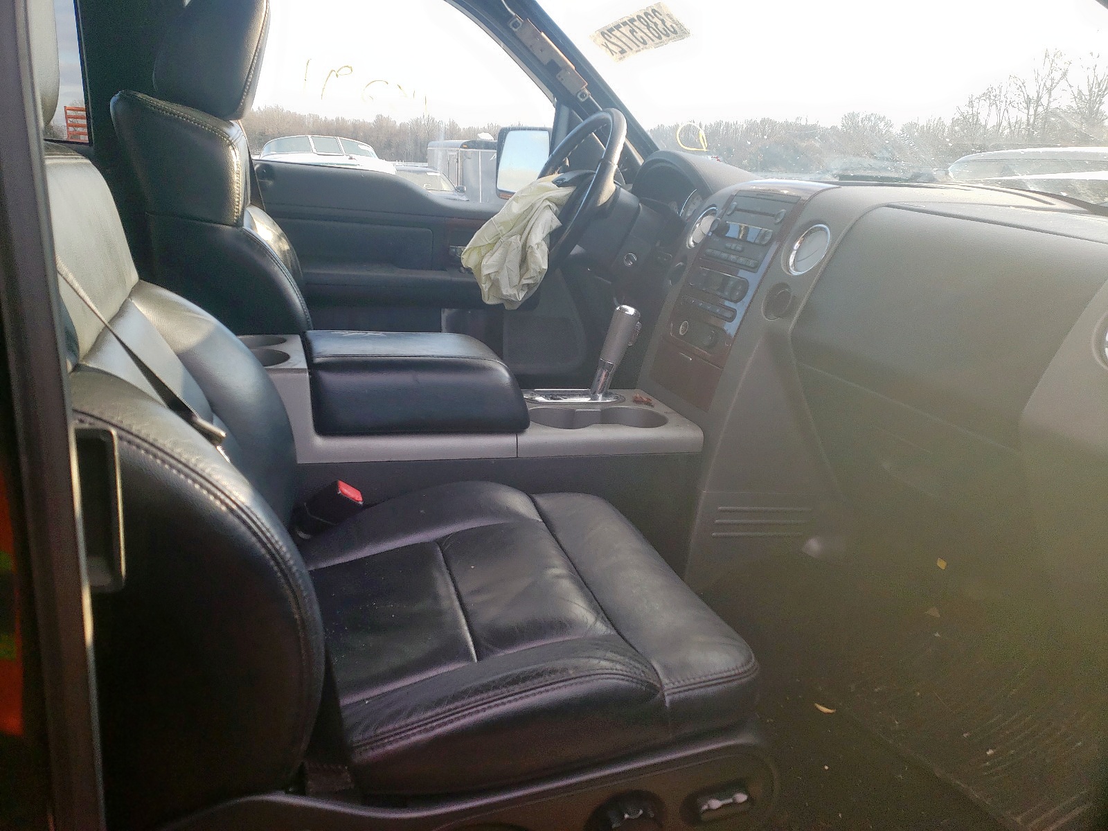 Photo 5 from auction – 2007 FORD F150 with VIN 1FTPX14V47NA85833