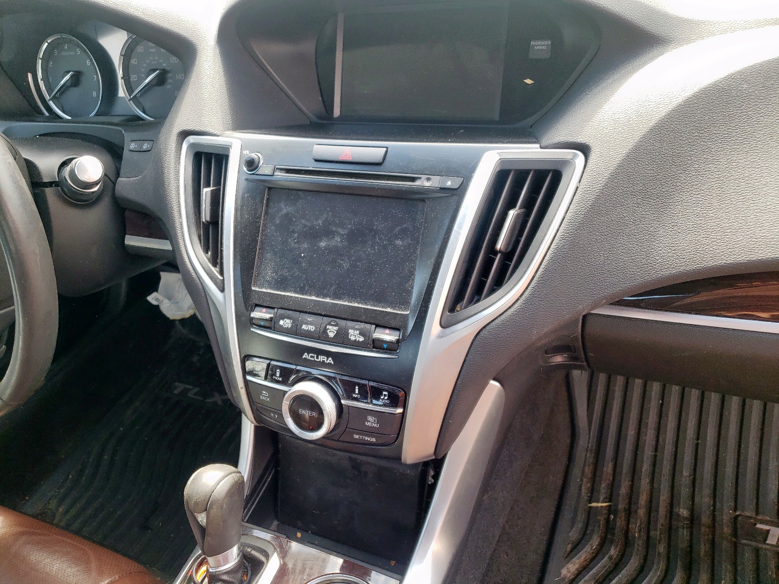 Zdjęcie 9 z aukcji – 2015 ACURA TLX TECH z VIN 19UUB1F5XFA011869