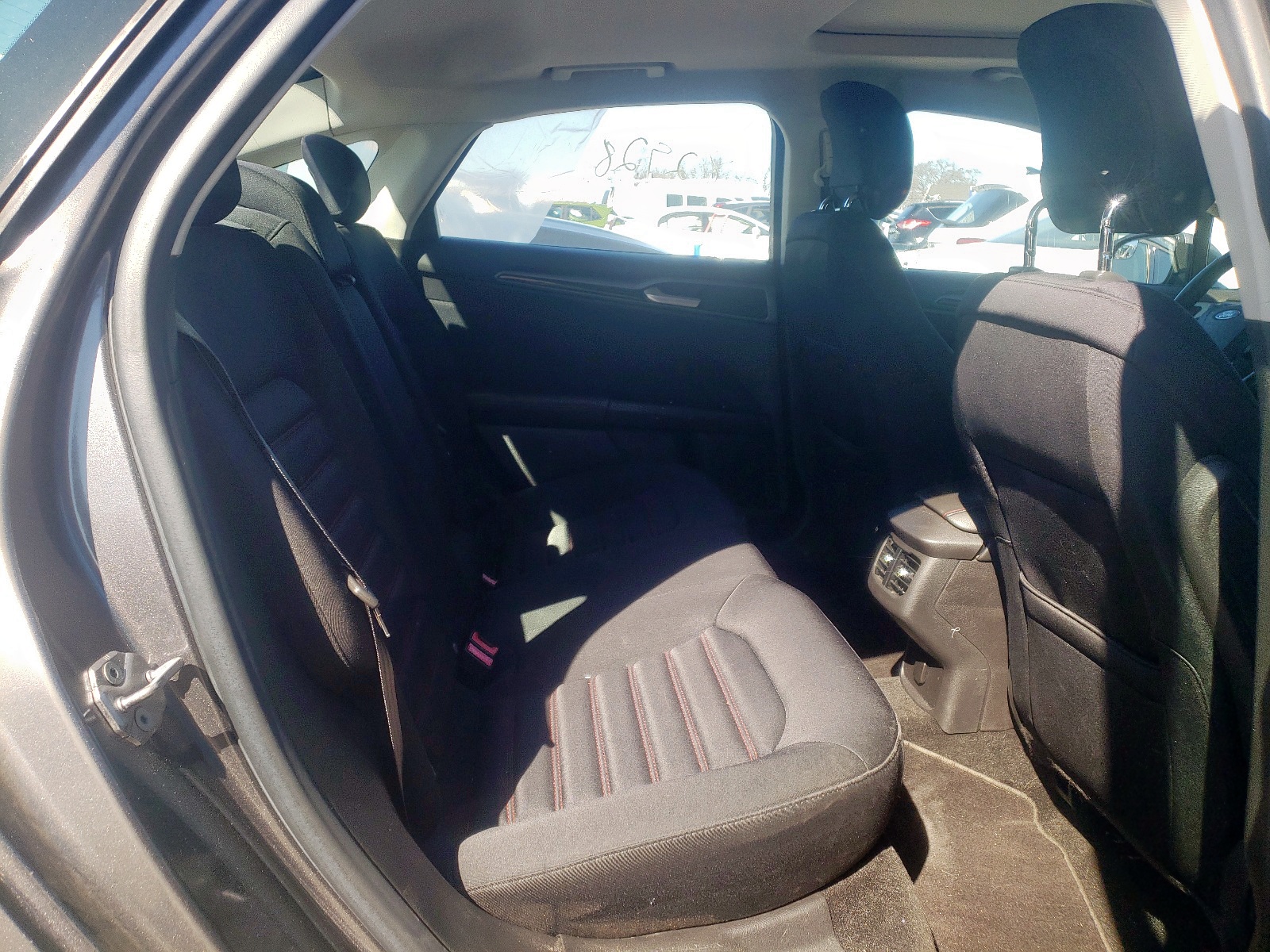 Photo 6 from auction – 2013 FORD FUSION SE with VIN 3FA6P0H71DR224459