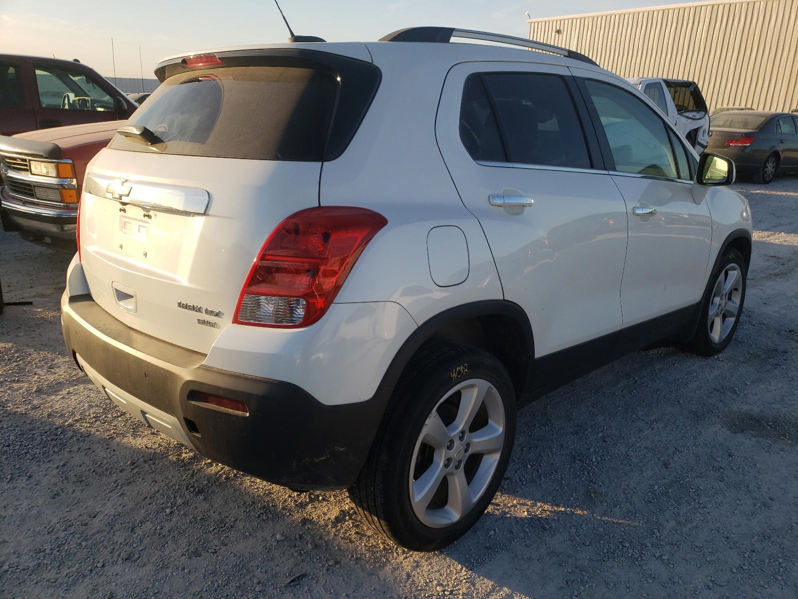 Photo 4 from auction – 2015 CHEVROLET TRAX LTZ with VIN KL7CJTSB7FB054769