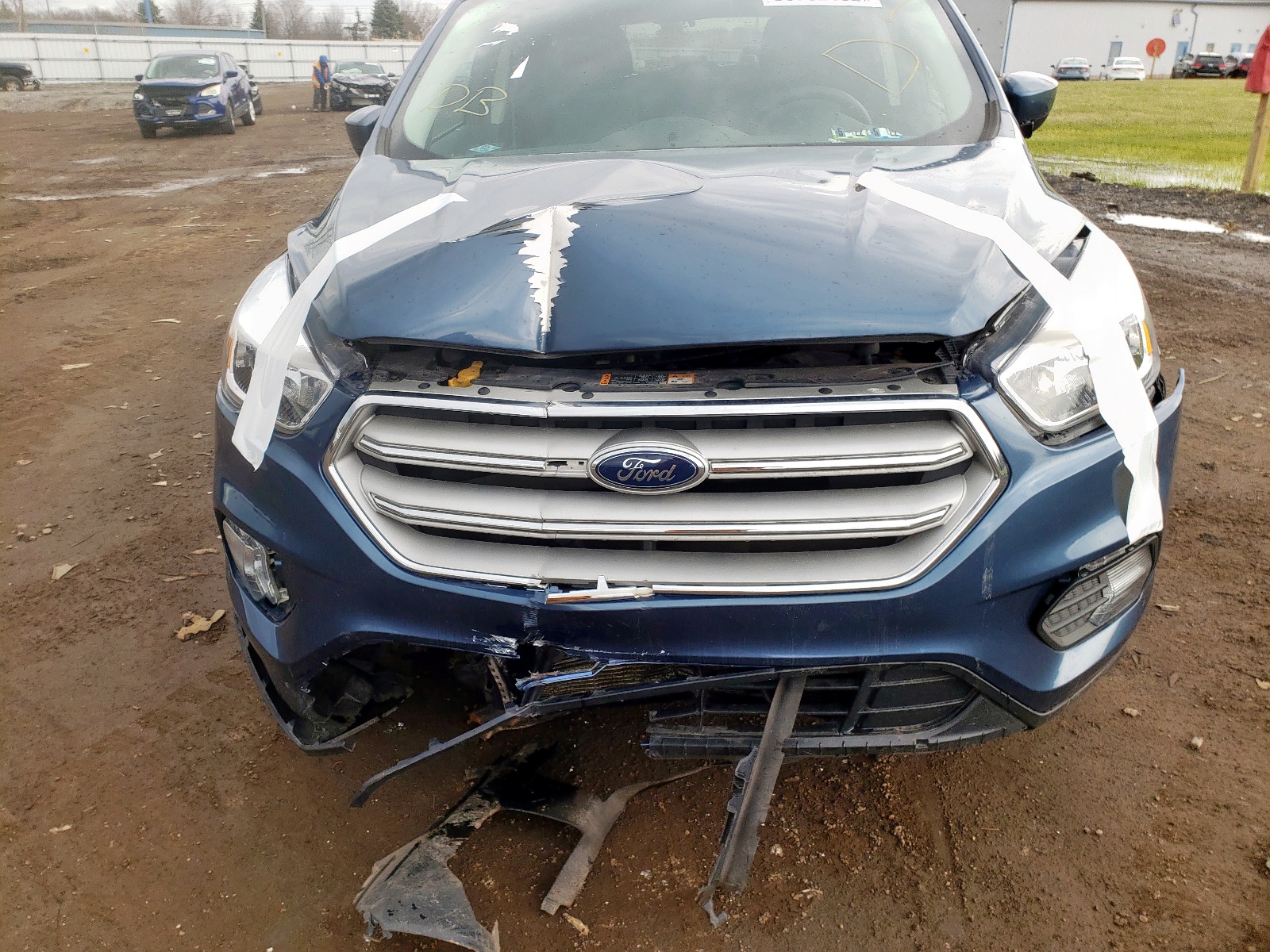 Photo 7 from auction – 2018 FORD ESCAPE SE with VIN 1FMCU9GD8JUC30082
