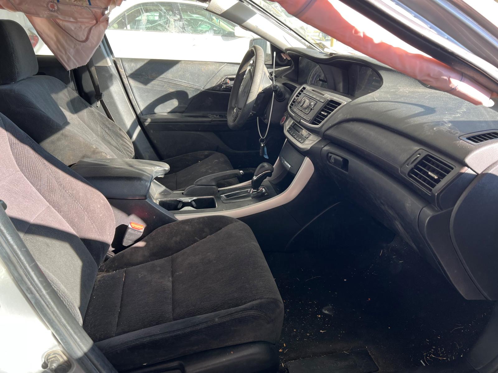 Photo 5 from auction – 2013 HONDA ACCORD EX with VIN 1HGCR2F74DA028968