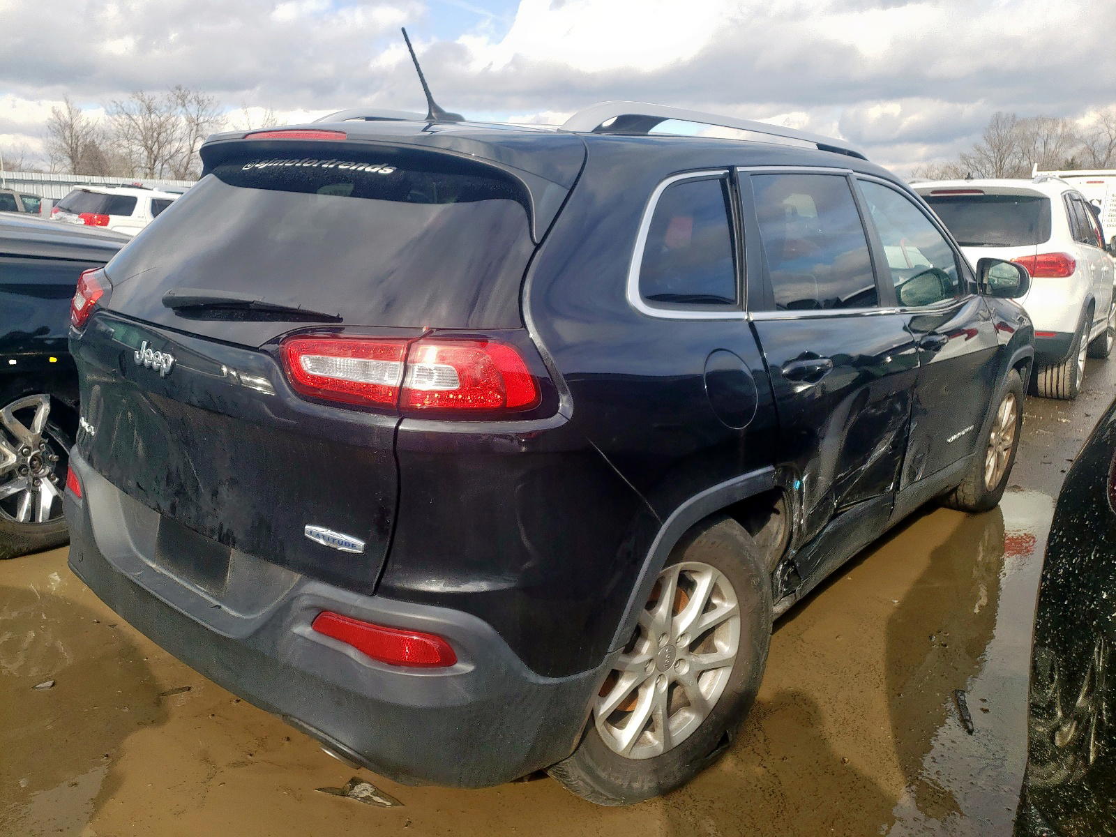 Photo 4 from auction – 2014 JEEP CHEROKEE L with VIN 1C4PJMCS0EW286758