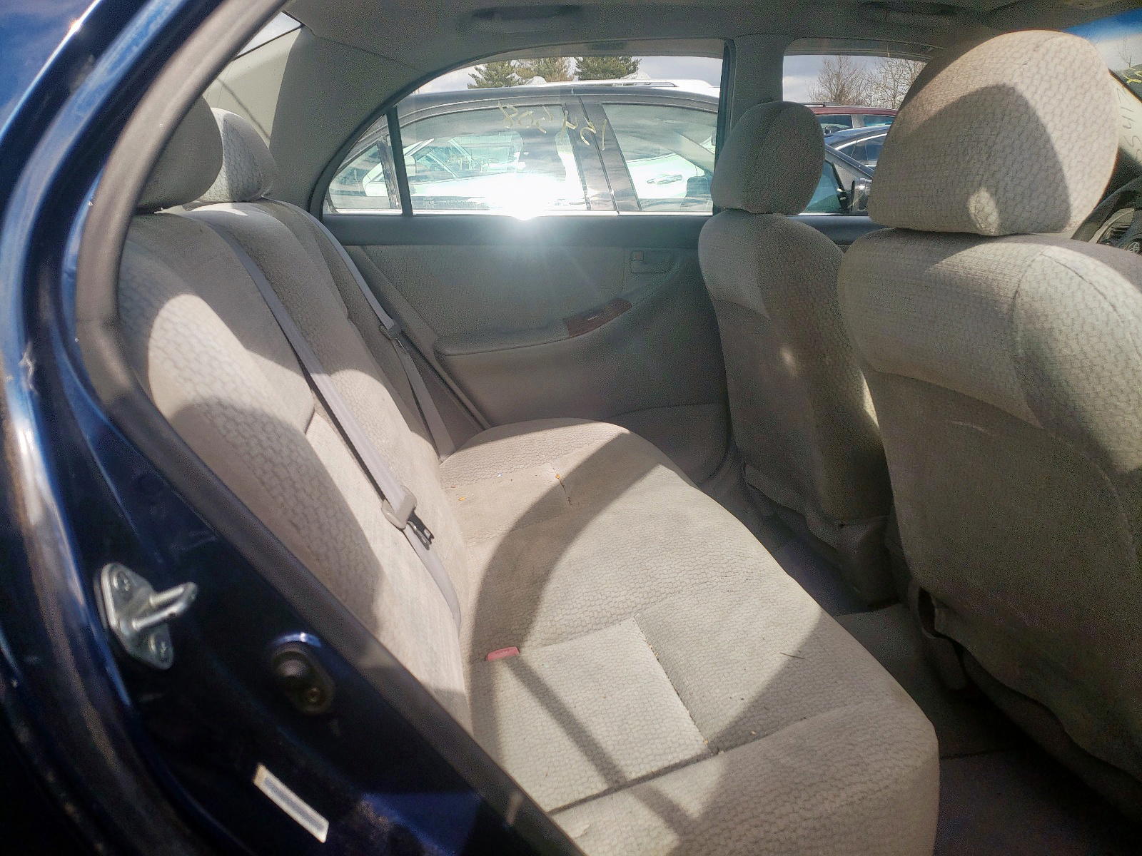 Photo 6 from auction – 2004 TOYOTA COROLLA CE with VIN 2T1BR32E14C238329