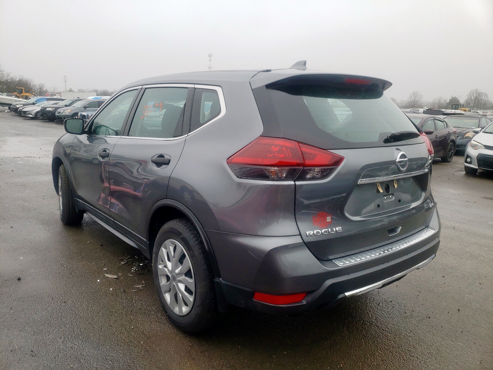 Photo 3 from auction – 2018 NISSAN ROGUE S with VIN 5N1AT2MVXJC769114