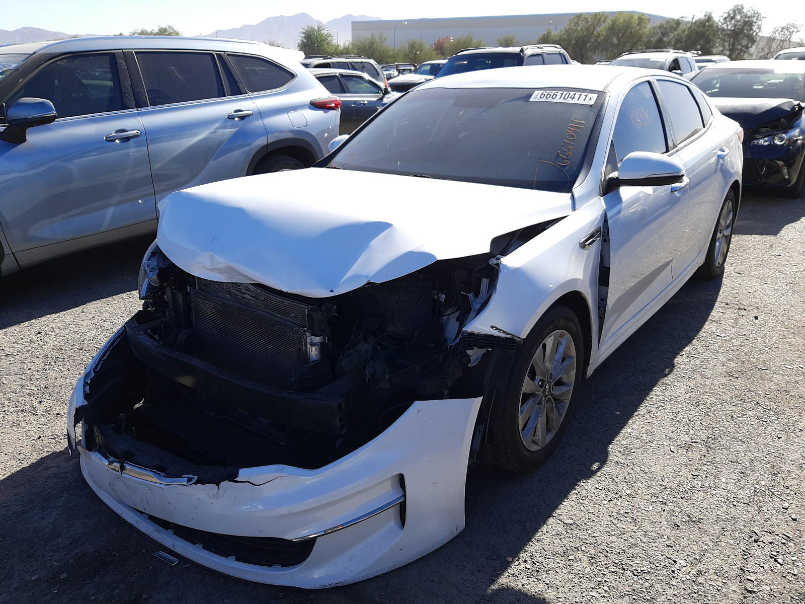 Photo 2 from auction – 2016 KIA OPTIMA EX with VIN 5XXGU4L39GG065504