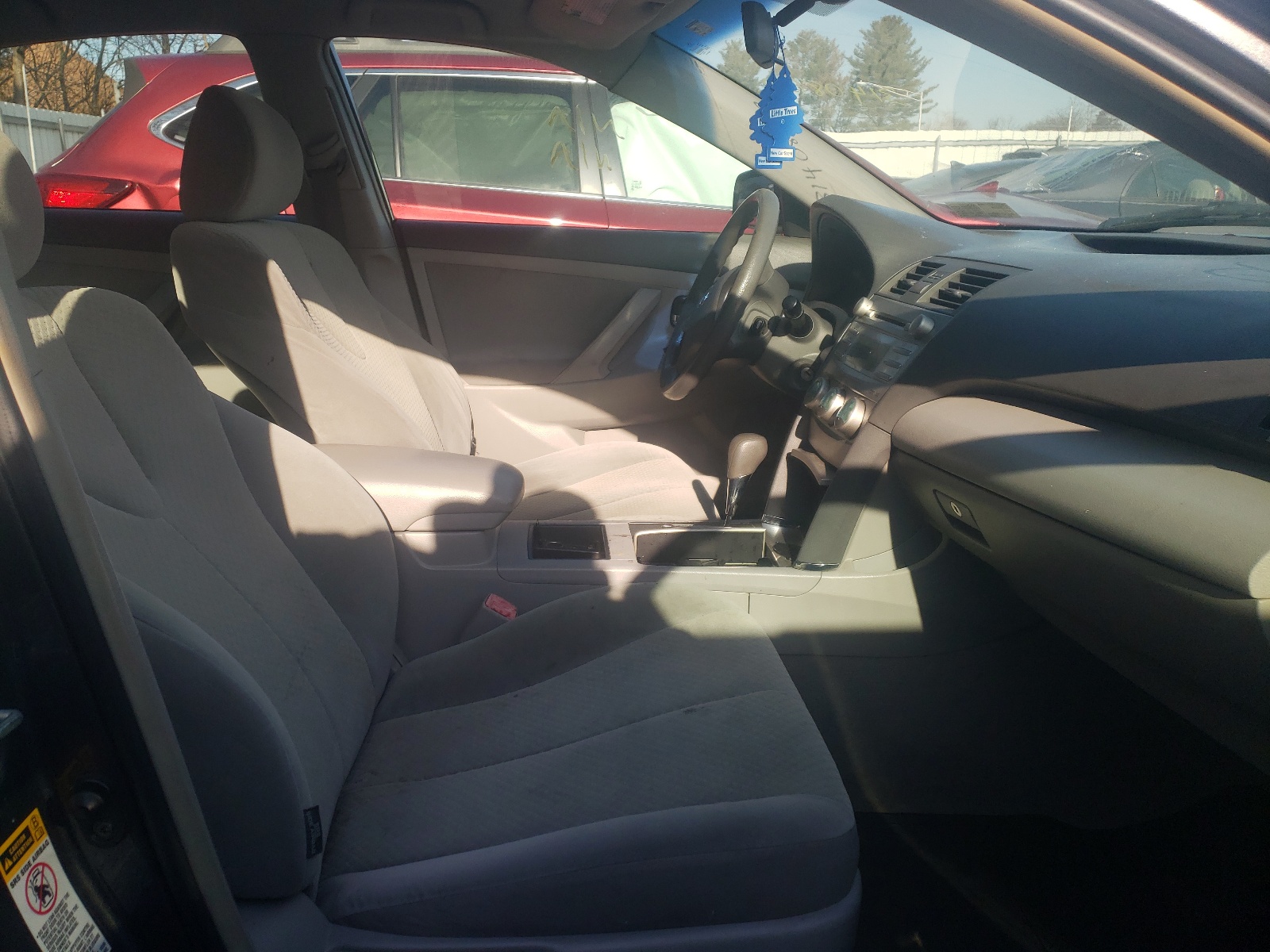Photo 5 from auction – 2007 TOYOTA CAMRY CE with VIN 4T1BE46K07U620839