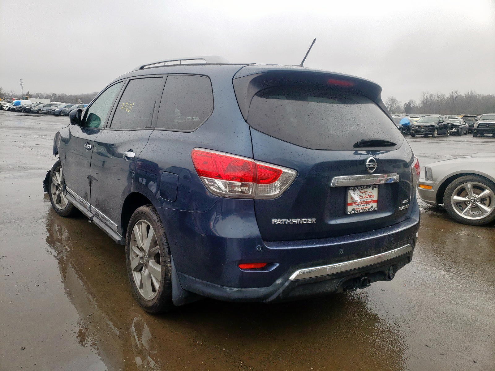 Photo 3 from auction – 2014 NISSAN PATHFINDER with VIN 5N1AR2MM5EC612182