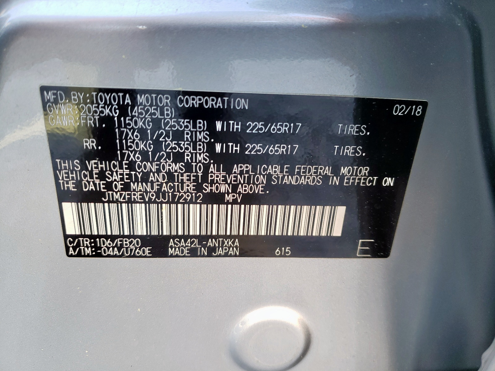 Photo 10 from auction – 2018 TOYOTA RAV4 LE with VIN JTMZFREV9JJ172912
