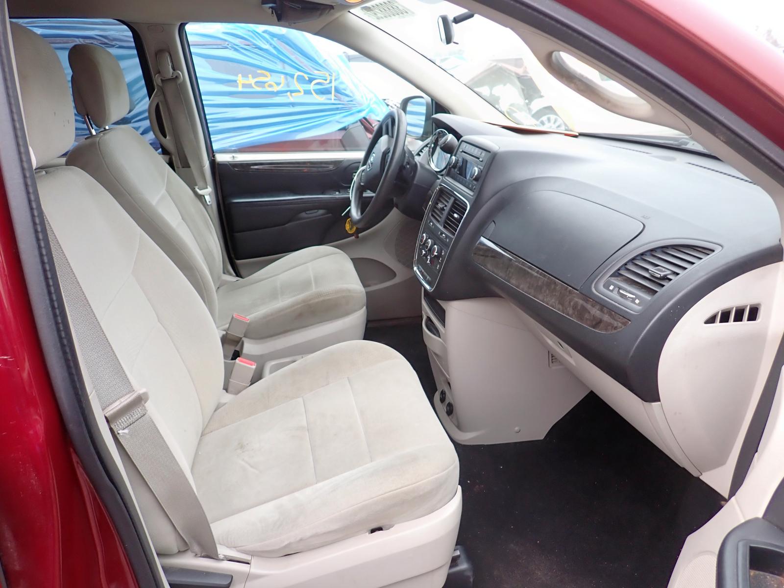 Photo 5 from auction – 2011 DODGE GRAND CARA with VIN 2D4RN3DG5BR636166