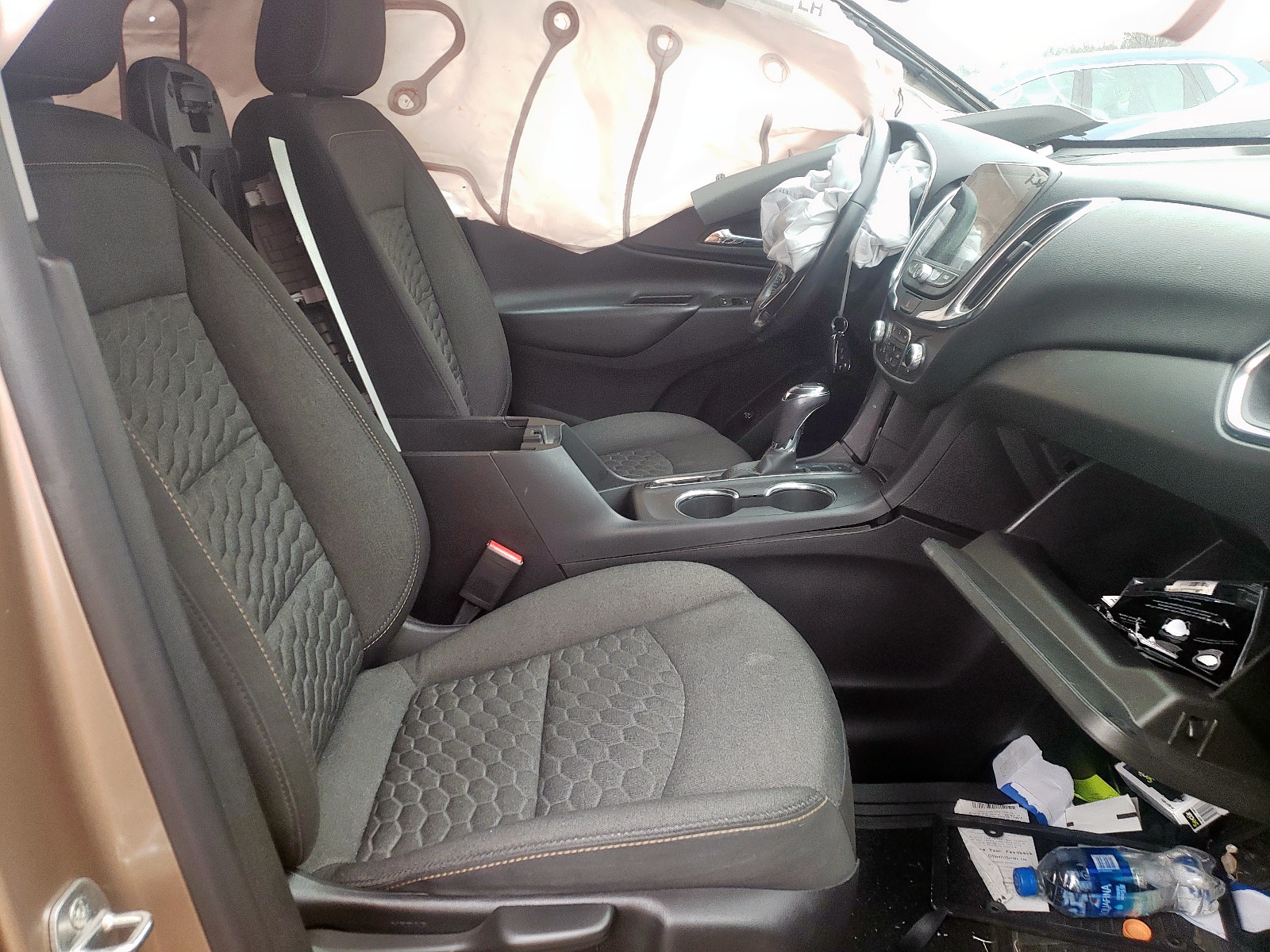 Photo 5 from auction – 2019 CHEVROLET EQUINOX LT with VIN 2GNAXLEX5K6197126