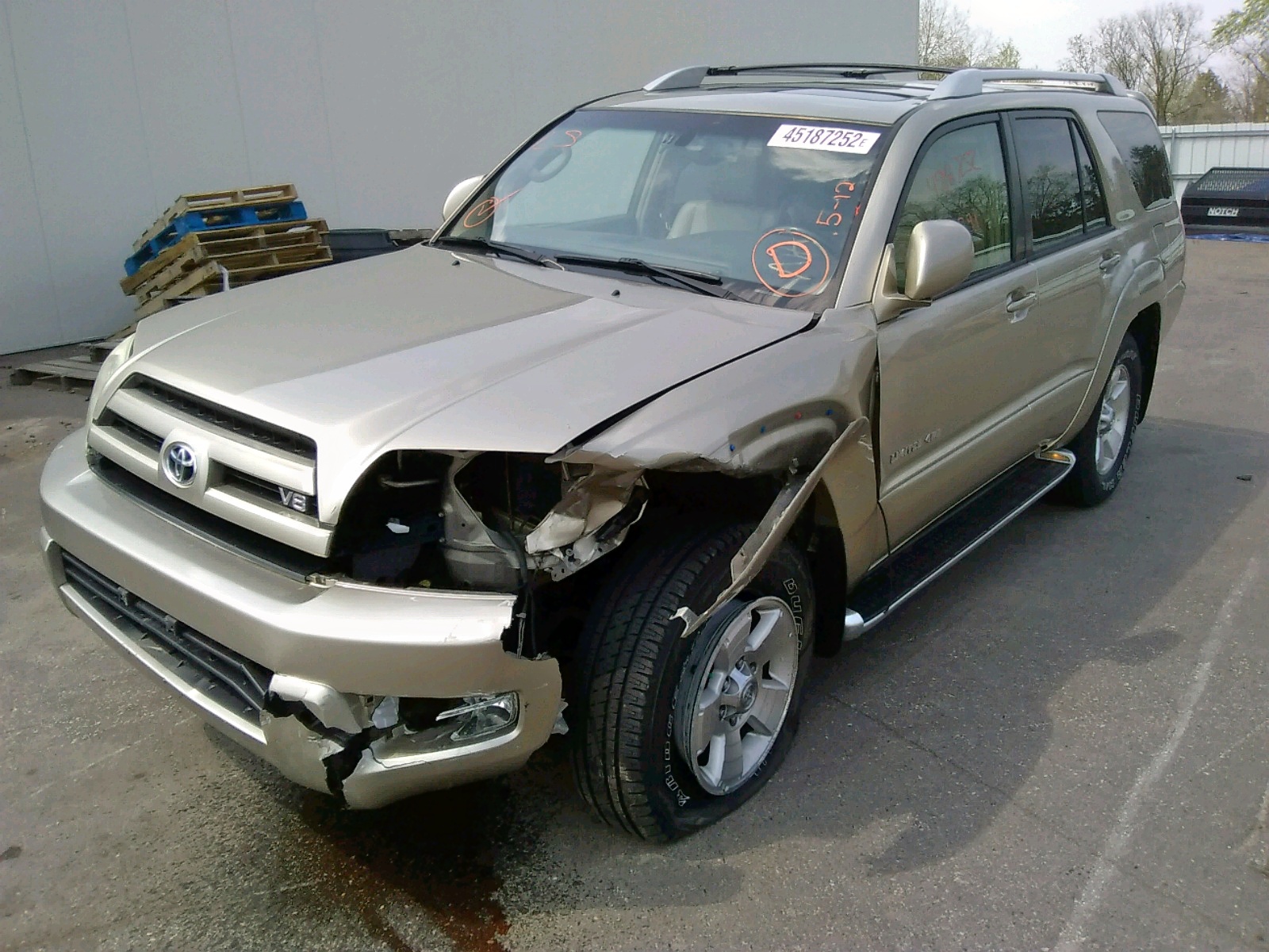 Photo 2 from auction – 2003 TOYOTA 4RUNNER LI with VIN JTEBT17R638003836