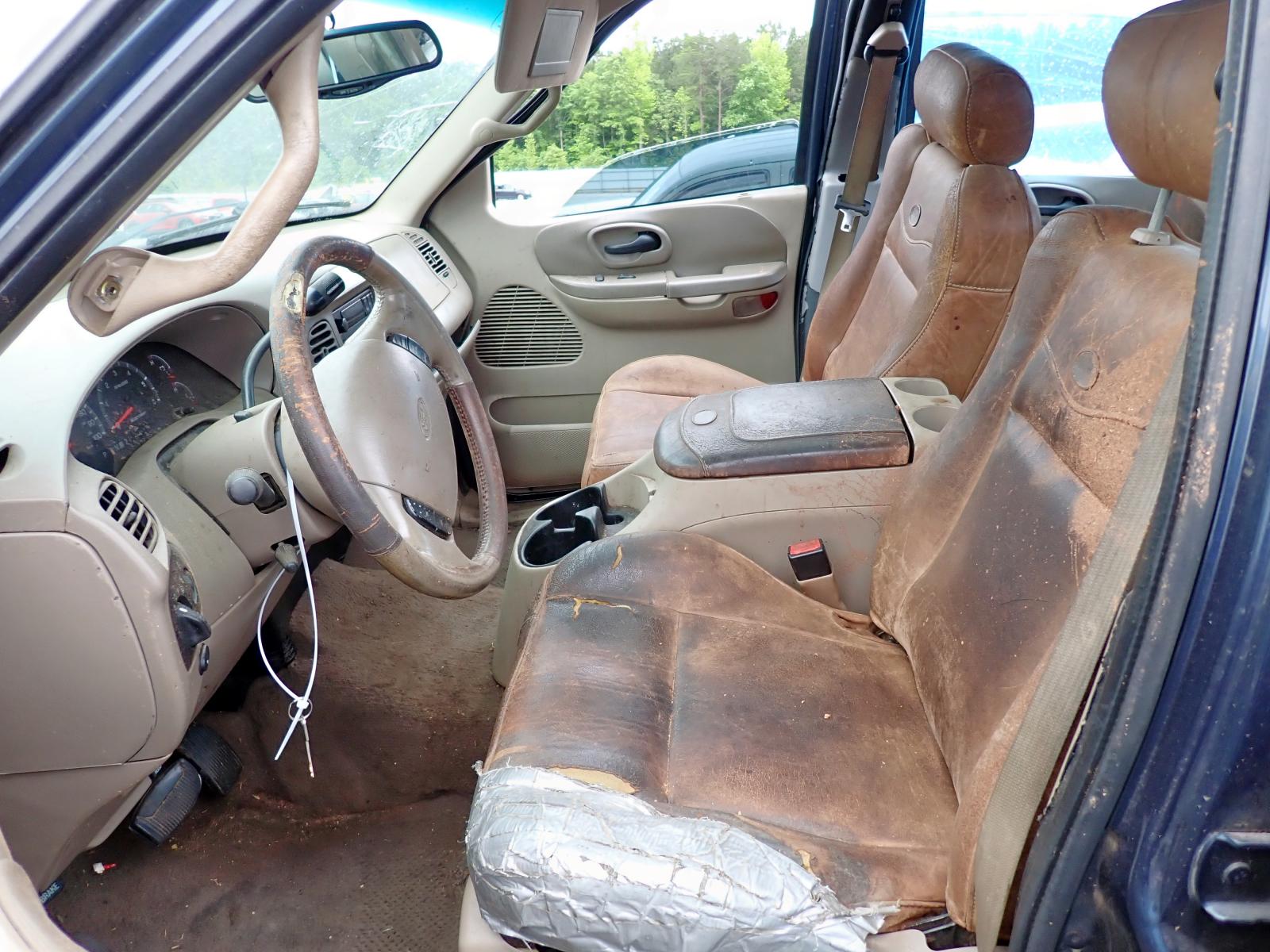 Photo 5 from auction – 2001 FORD F150 SUPER with VIN 1FTRW08L31KA05865