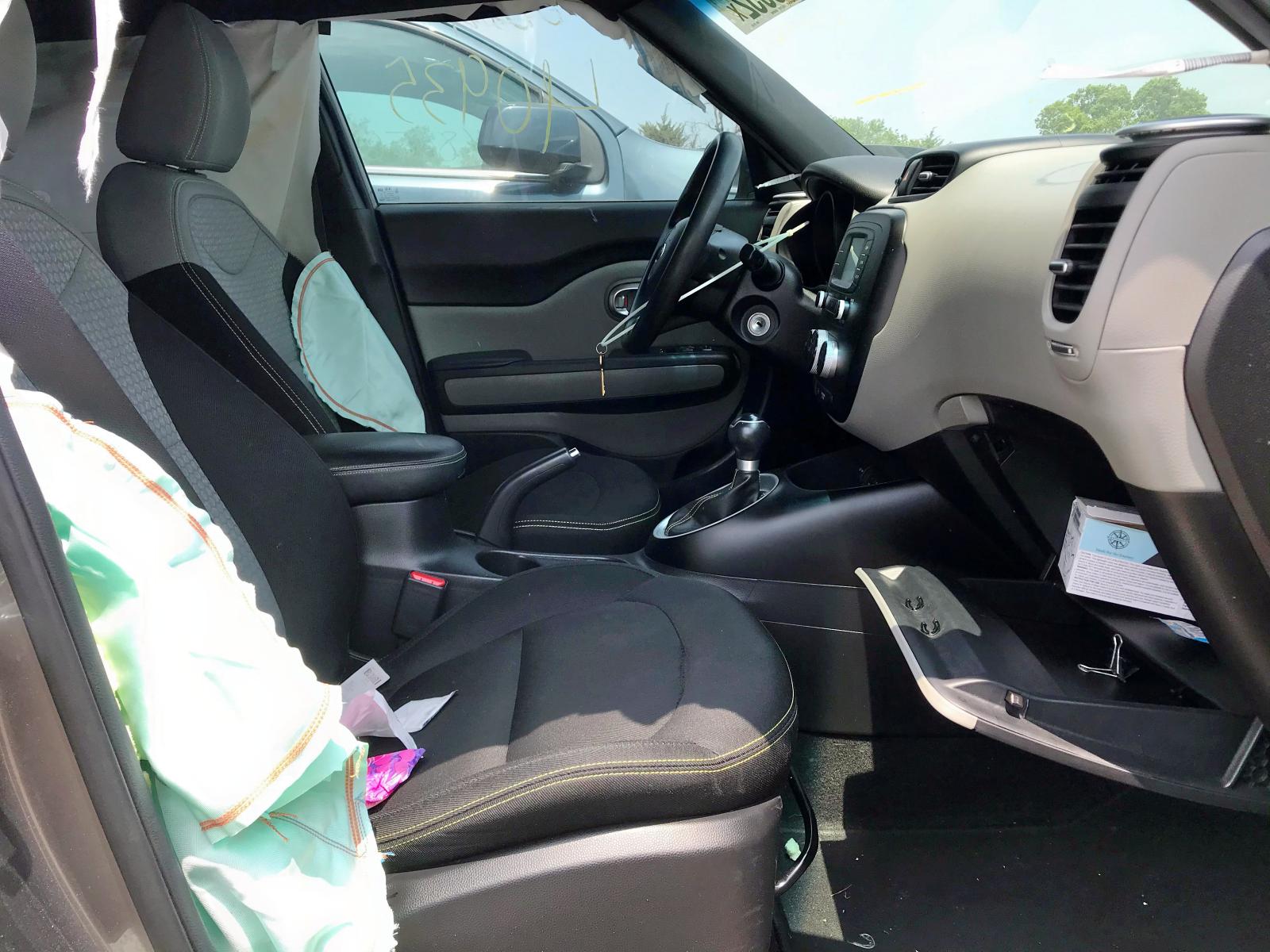 Photo 5 from auction – 2016 KIA SOUL + with VIN KNDJP3A57G7280187