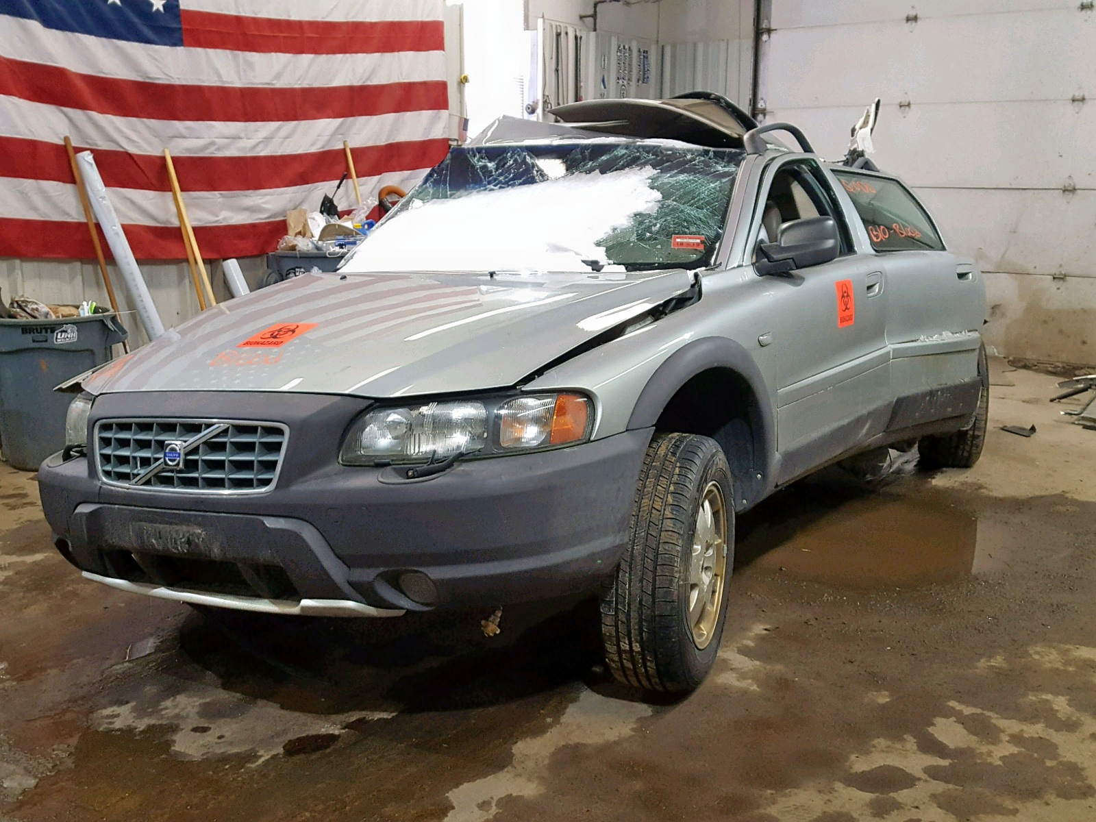 Photo 2 from auction – 2004 VOLVO XC70 with VIN YV1SZ59HX41132875