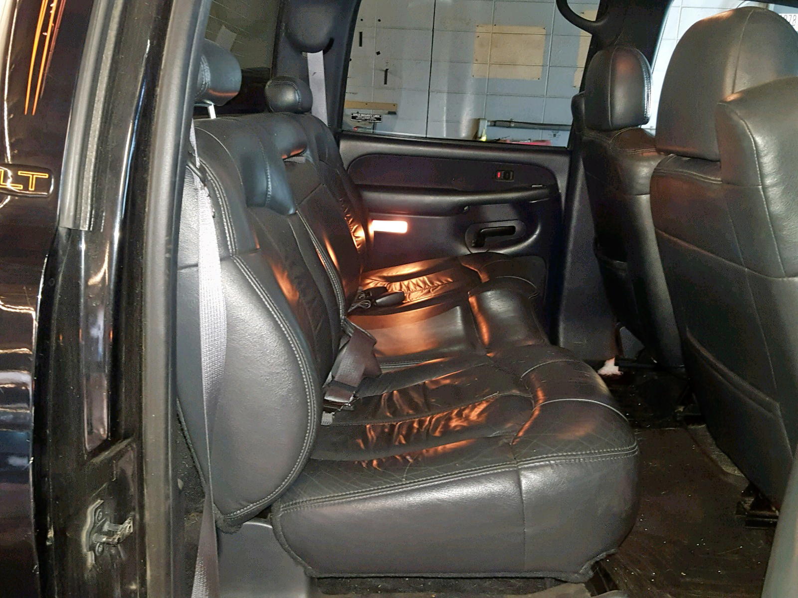 Photo 6 from auction – 2002 CHEVROLET SILVERADO with VIN 1GCHK23162F104554
