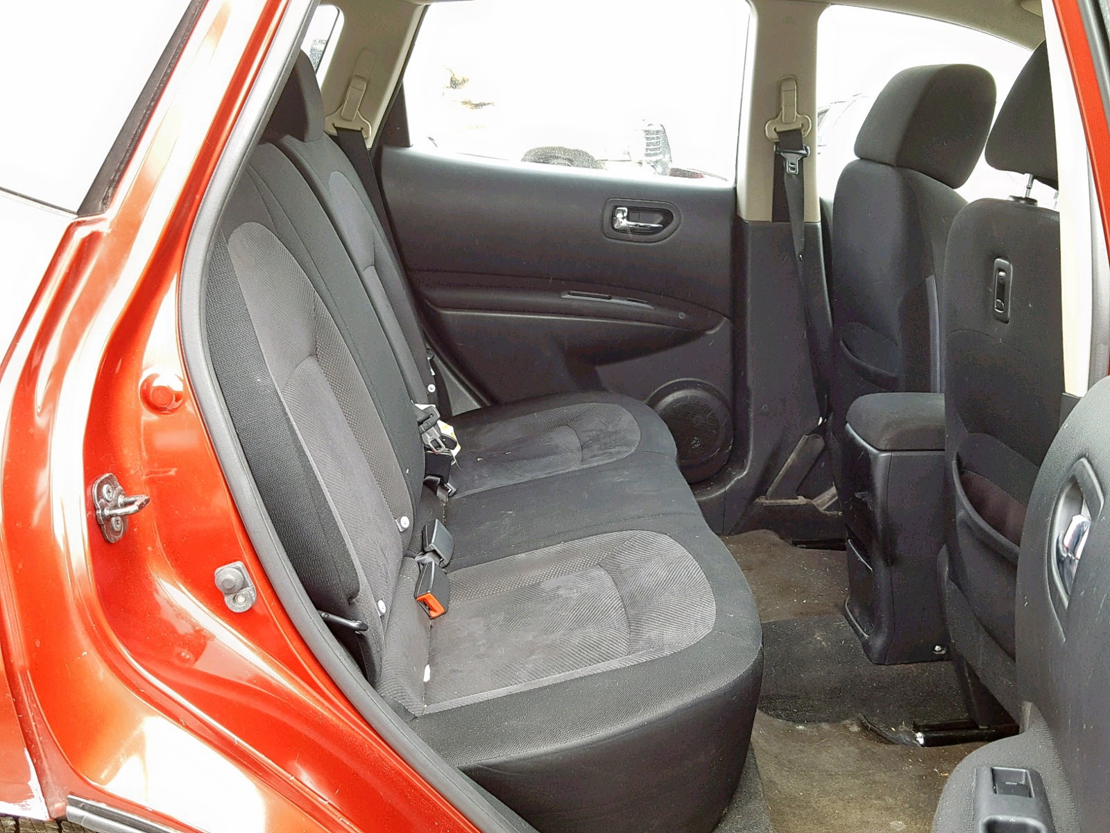 Photo 6 from auction – 2013 NISSAN ROGUE S with VIN JN8AS5MT6DW003704