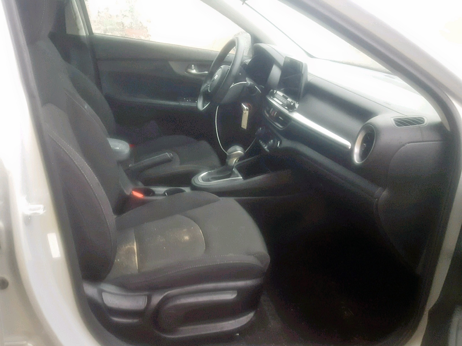 Photo 5 from auction – 2019 KIA FORTE FE with VIN 3KPF24AD8KE053438