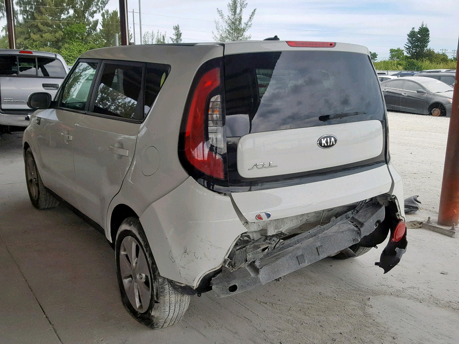 Photo 3 from auction – 2014 KIA SOUL with VIN KNDJN2A25E7013794